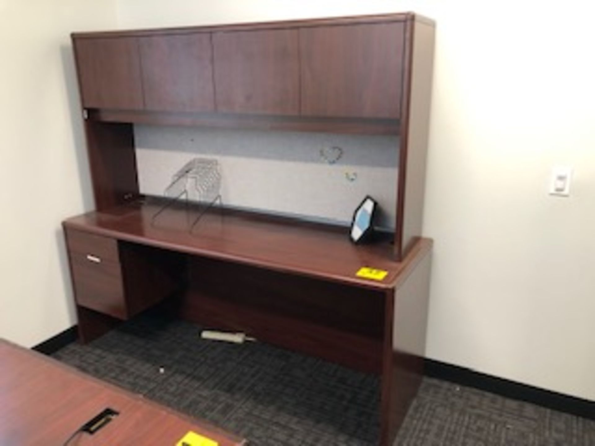 HON 72" X 24" CREDENZA DESK W/HUTCH