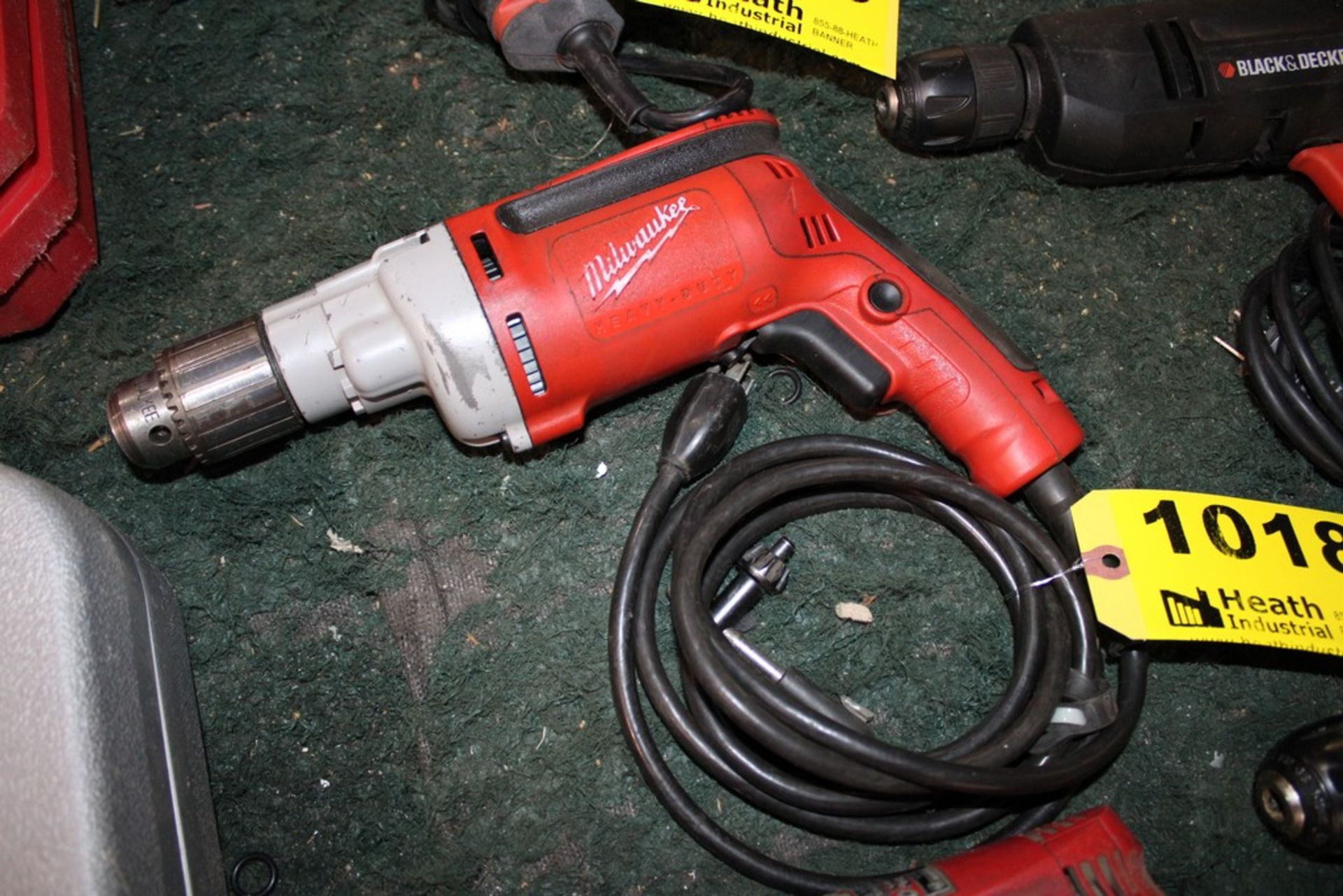 MILWUAKEE MODEL 0300-200 1/2" ELECTRIC DRILL