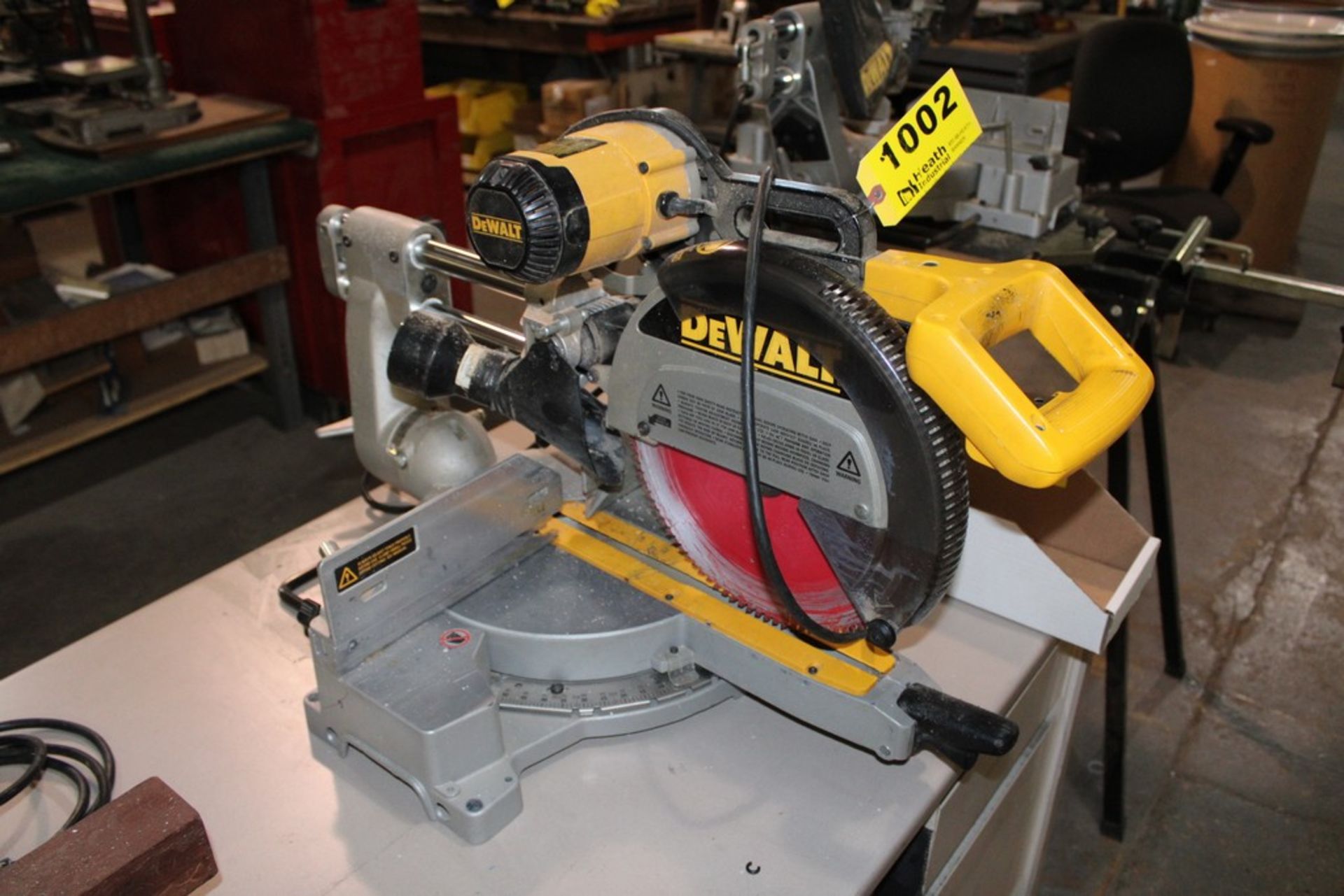 DEWALT MODEL DW708 12" SLIDING COMPOUND MITER SAW