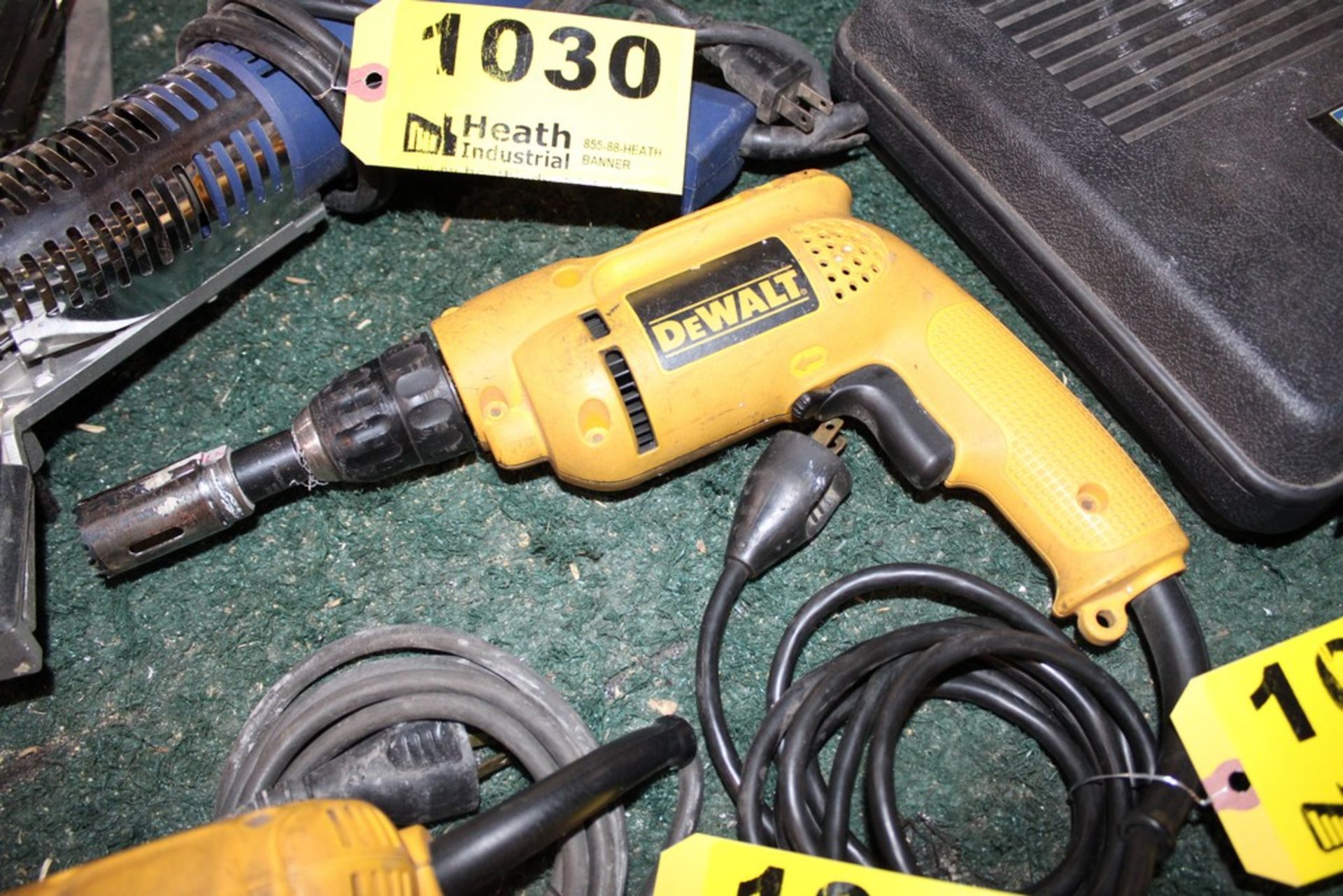 DEWALT MODEL D21007 3/8 VARIABLE SPEED REVERSING DRILL