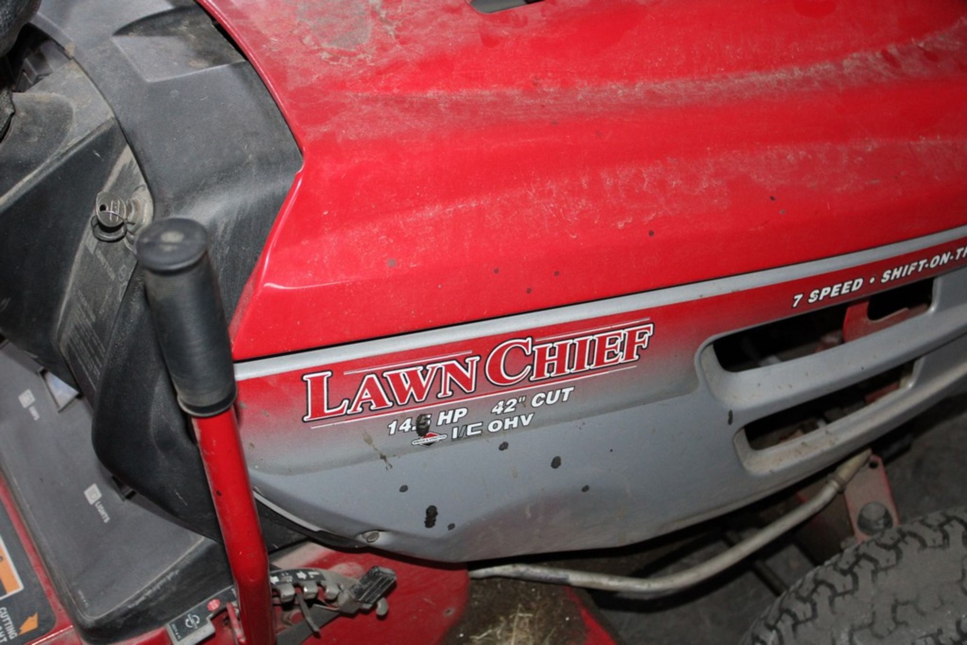 LAWN CHIEF 42" RIDING LAWN MOWER WITH BRIGGS & STRATTON 14.5 HP GAS ENGINE, 7 SPEED, SHIFT ON THE GO - Image 2 of 6