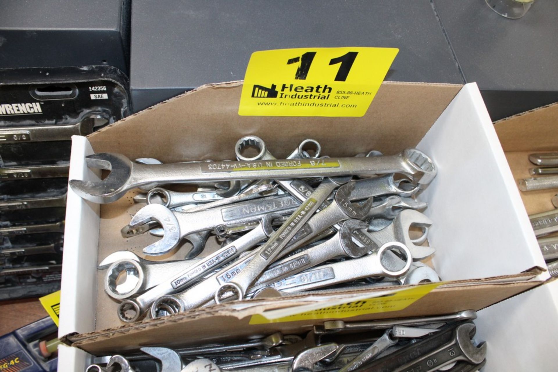 ASSORTED COMBINATION WRENCHES IN BOX