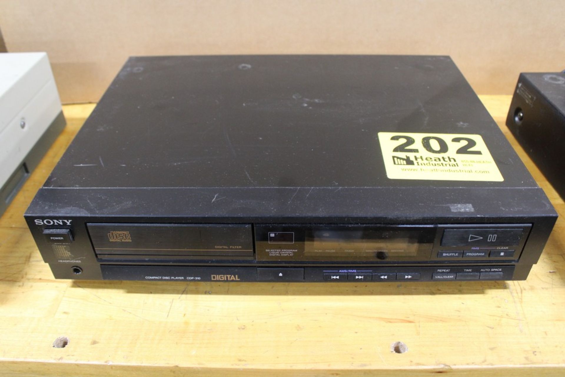 SONY MODEL CDP-310 COMPACT DISC PLAYER