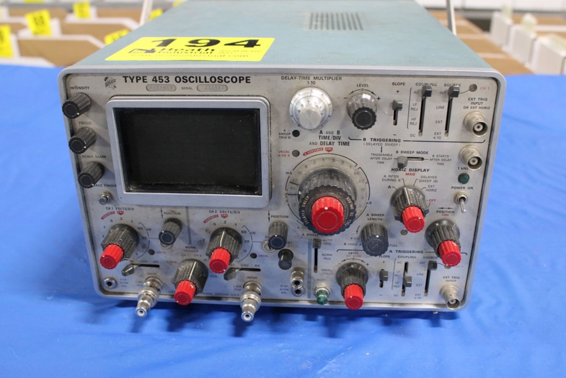 TEKTRONIX TYPE 453 OSCILLOSCOPE - Image 2 of 3