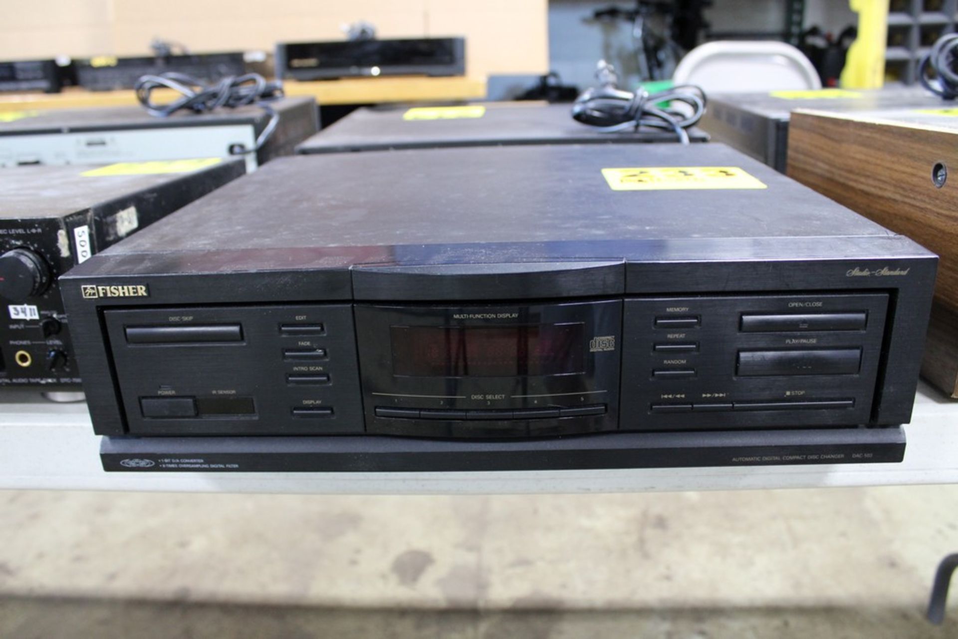FISHER MODEL DAC-503 AUTOMATIC DIGITAL COMPACT DISC PLAYER - Image 2 of 2