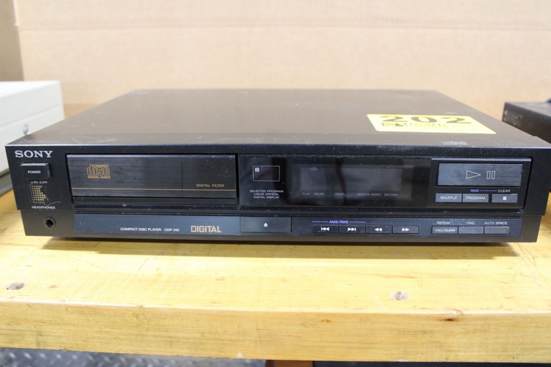 SONY MODEL CDP-310 COMPACT DISC PLAYER - Image 2 of 3