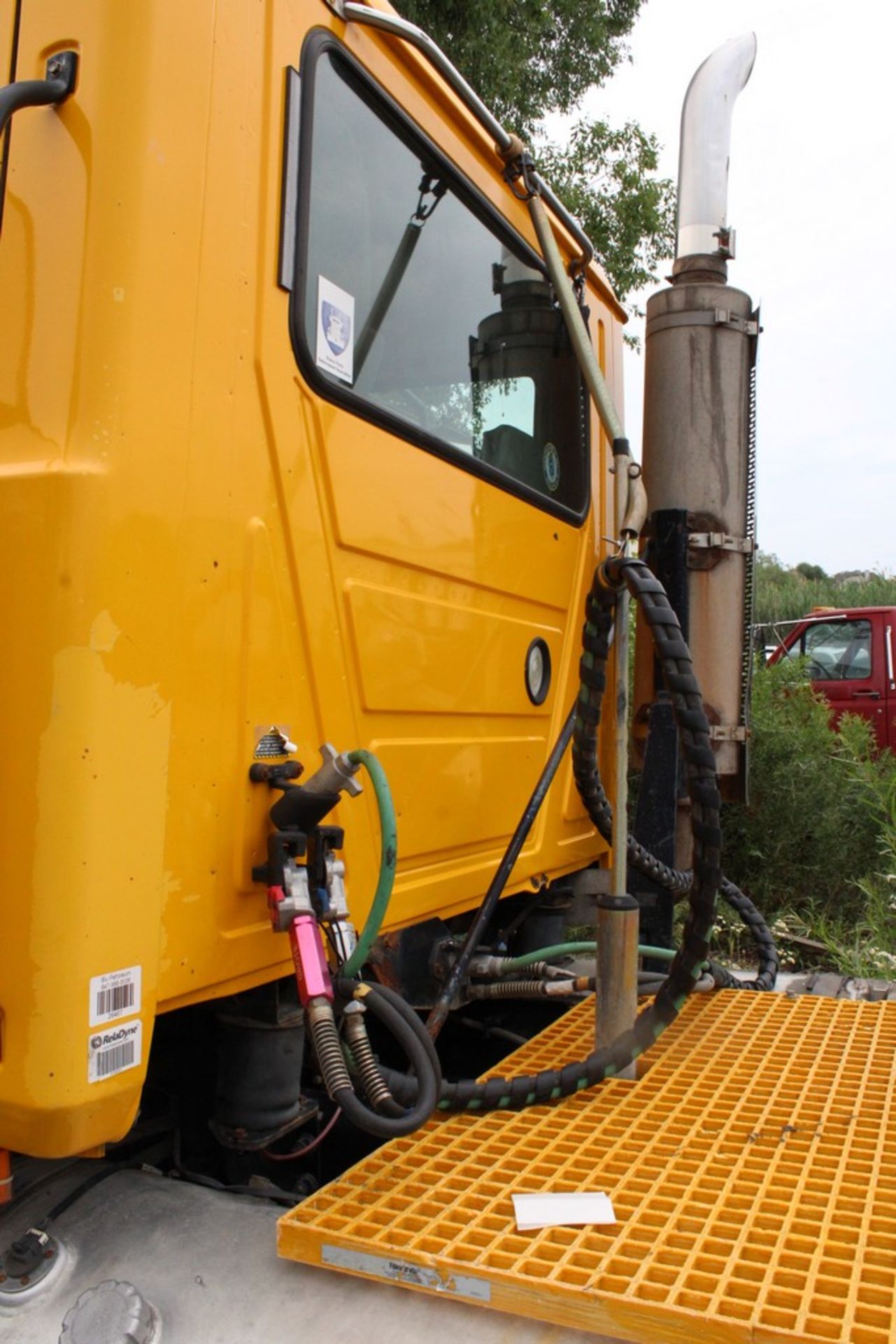 PARTS TRUCK: 2006 MACK CXN613 VISION TRUCK TRACTOR, VIN 1M1AK06Y66N015495, 10 SPEED, WET KIT, AIR - Image 15 of 15