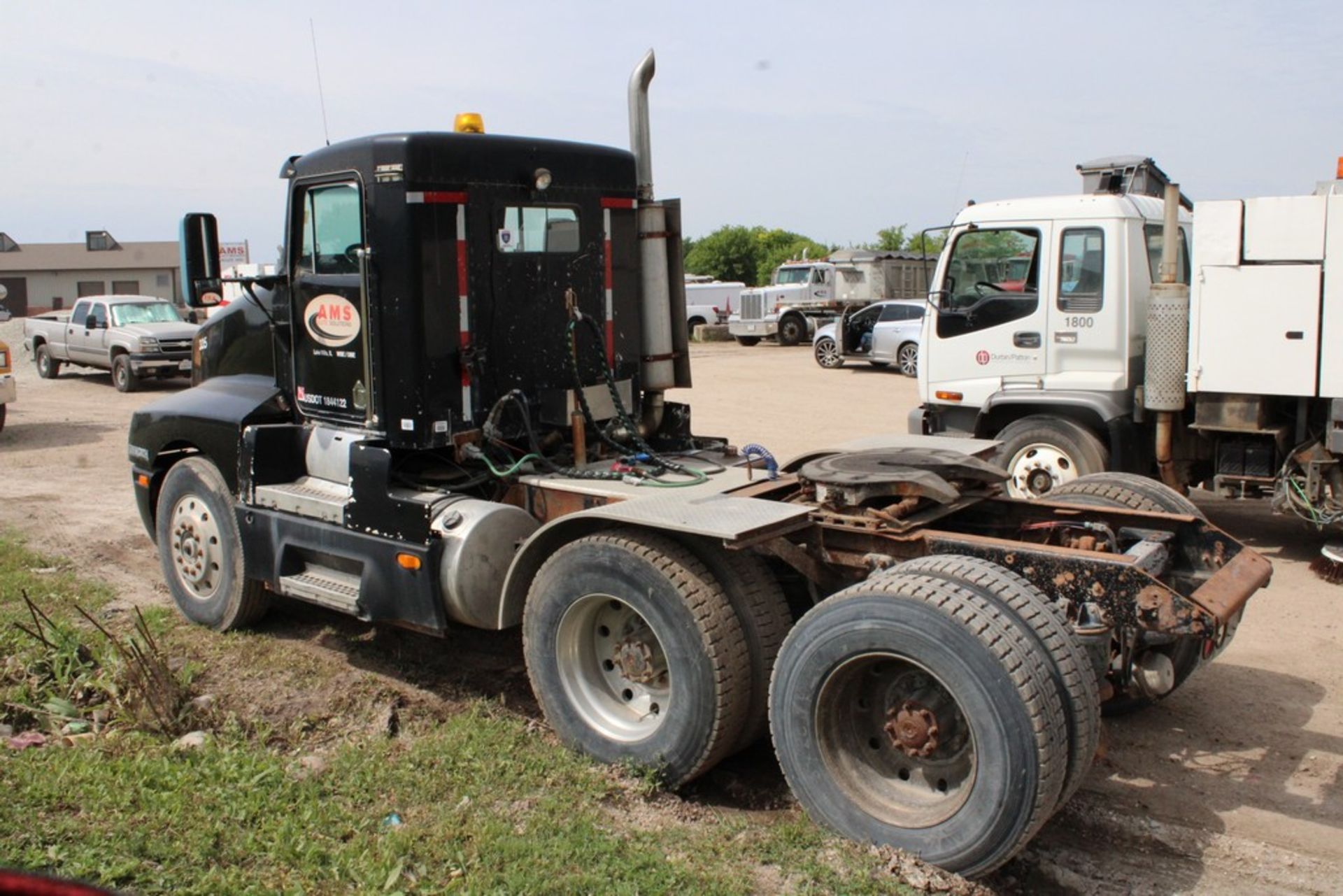 1994 KENWORTH T-600 TRUCK TRACTOR, VIN 1XKADR3X8RJ627117, DETROIT DIESEL, 8 SPEED, TANDEM AXLE, - Image 6 of 22