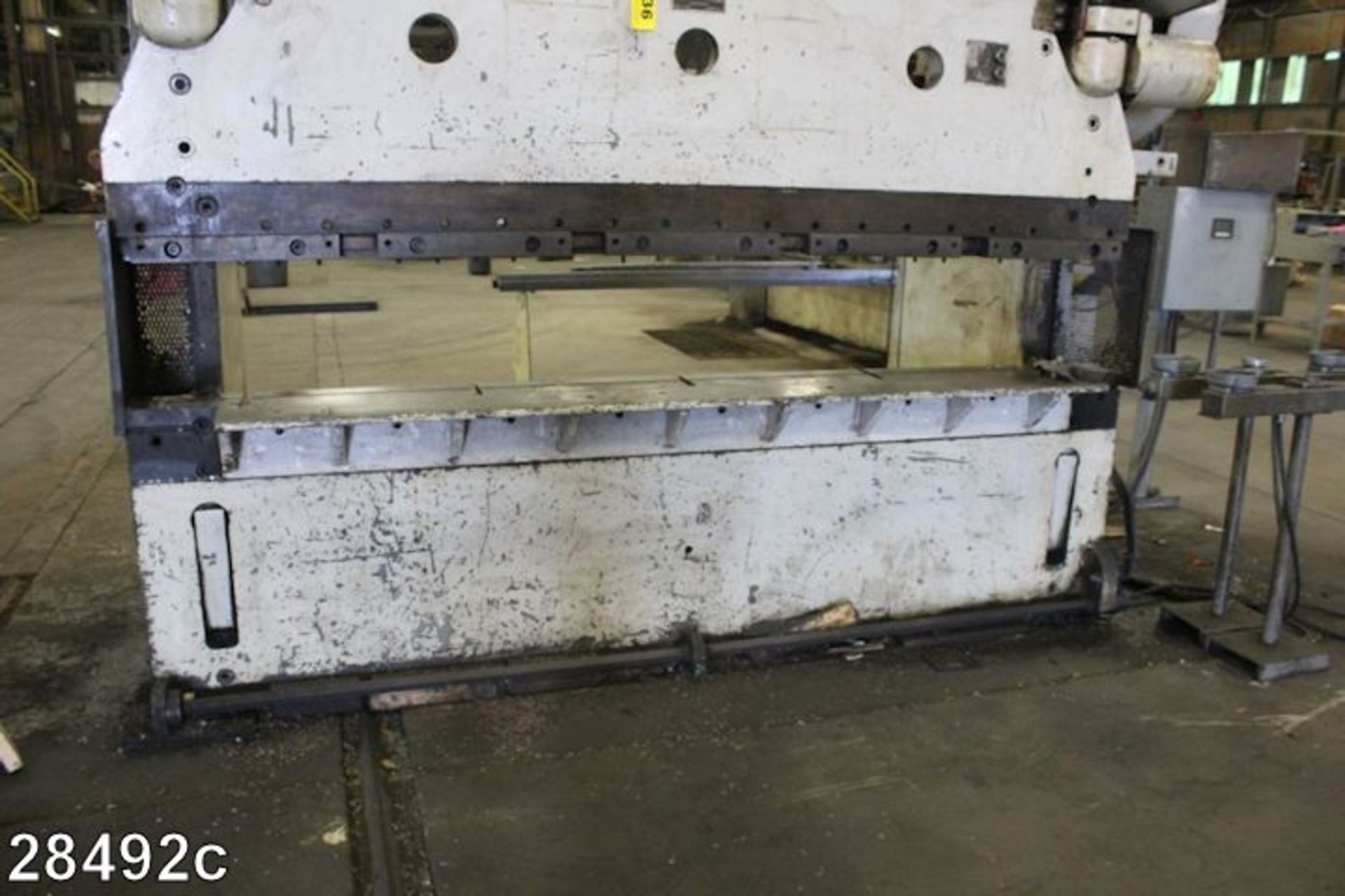 CINCINNATI SERIES 9X8 10 FT. X 3/16" PRESS BRAKE S/N 34557 - Image 3 of 9