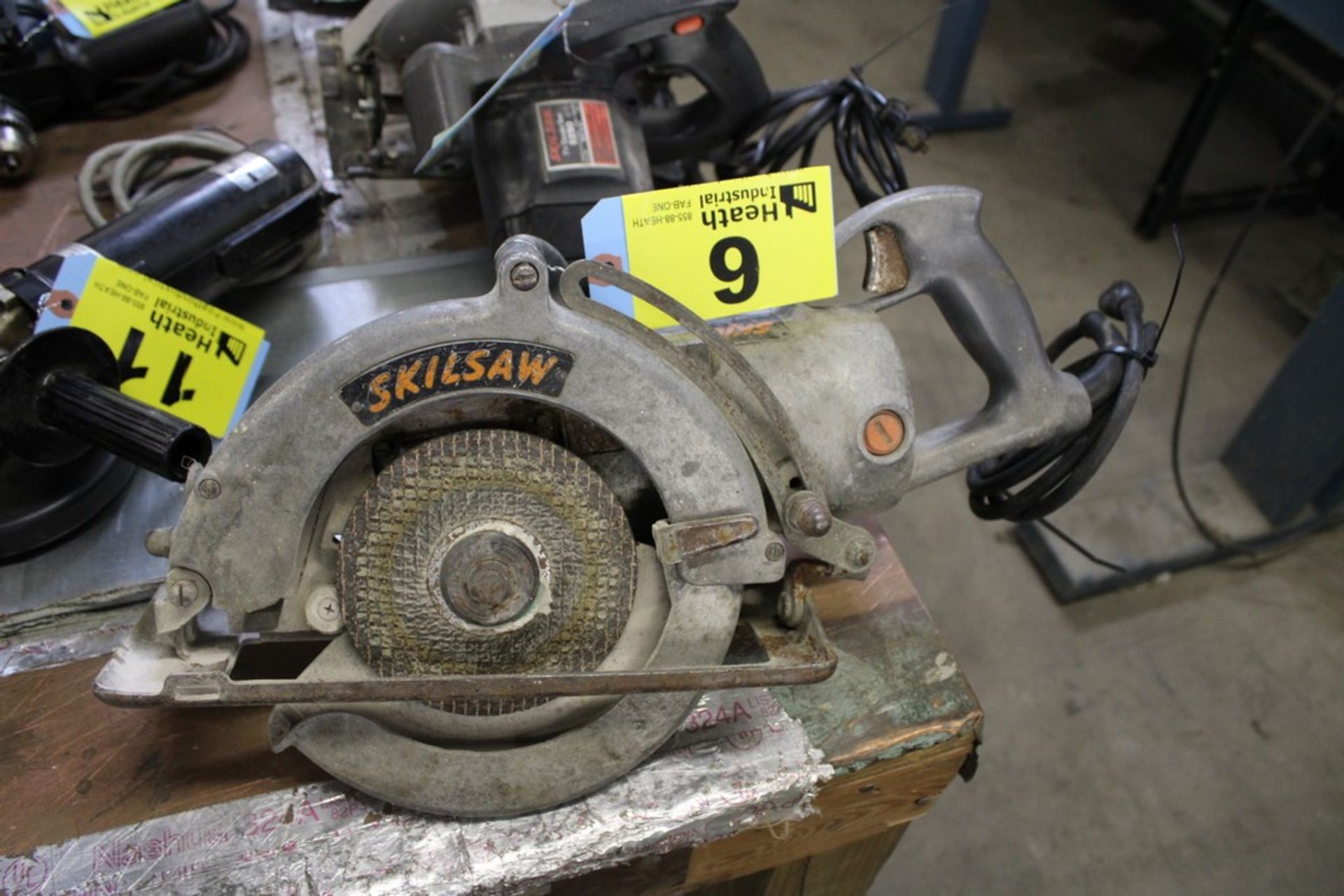 SKILSAW MODEL 825 8-1/4" WORMDRIVE CIRCULAR SAW