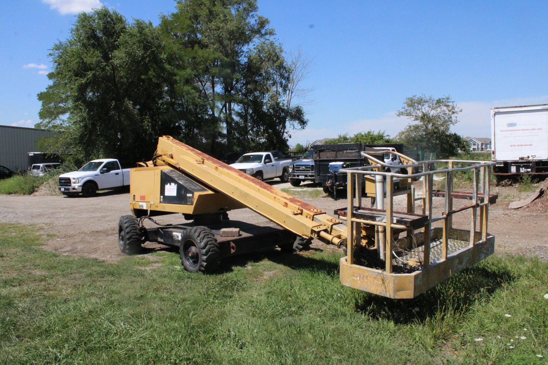 SNORKELIFT TELESCOPHIC BOOM LIFT, 650LB. CAP. WITH ALL-TERRAIN TIRES - Image 6 of 15