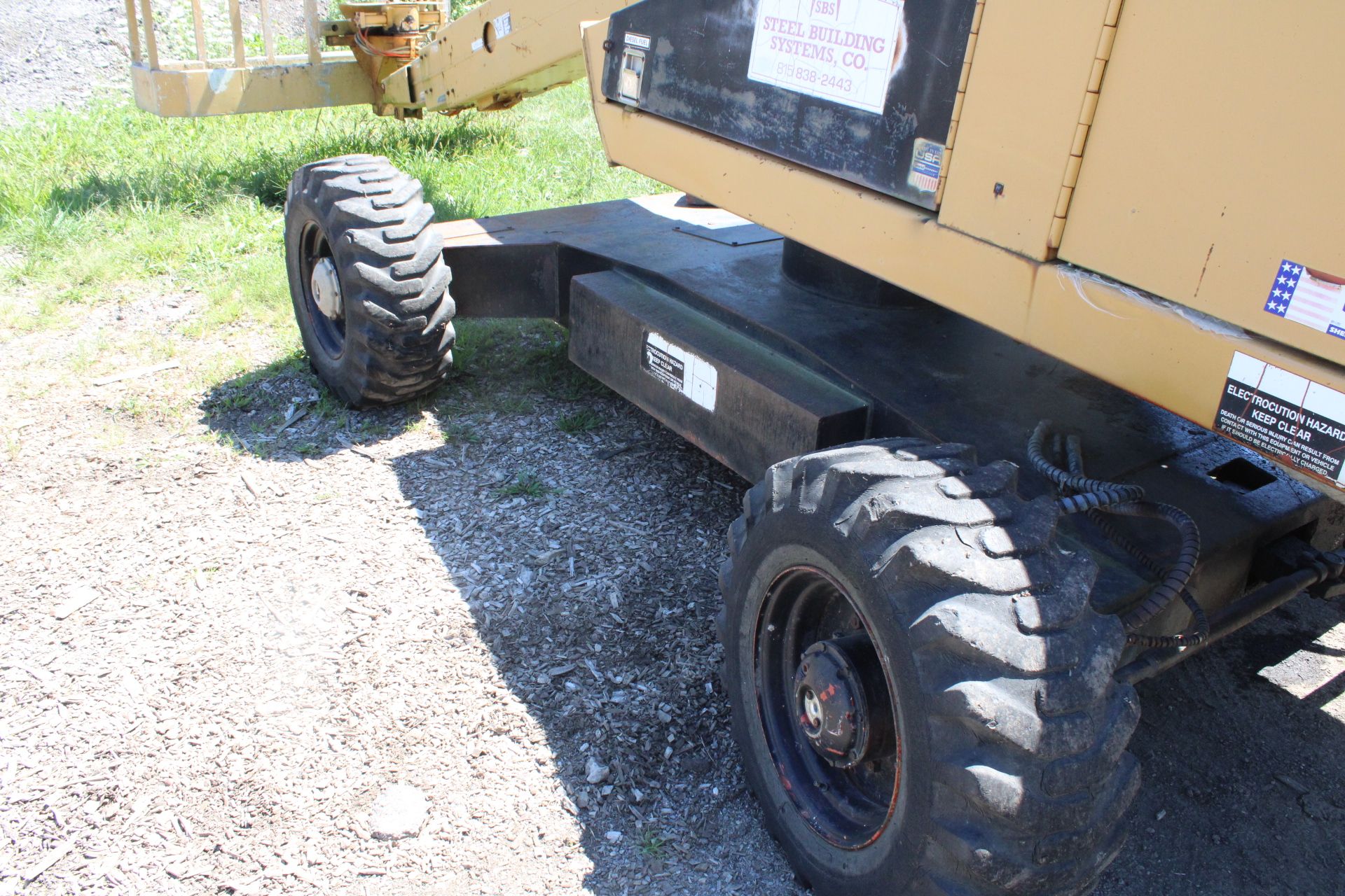 SNORKELIFT TELESCOPHIC BOOM LIFT, 650LB. CAP. WITH ALL-TERRAIN TIRES - Image 10 of 15