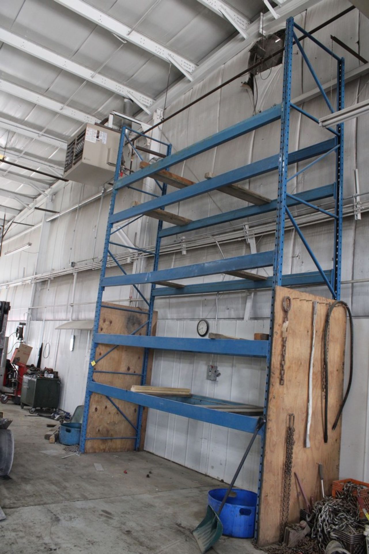 (1) SECTION PALLET RACK, 12'6" X 42" X APPROX 17'