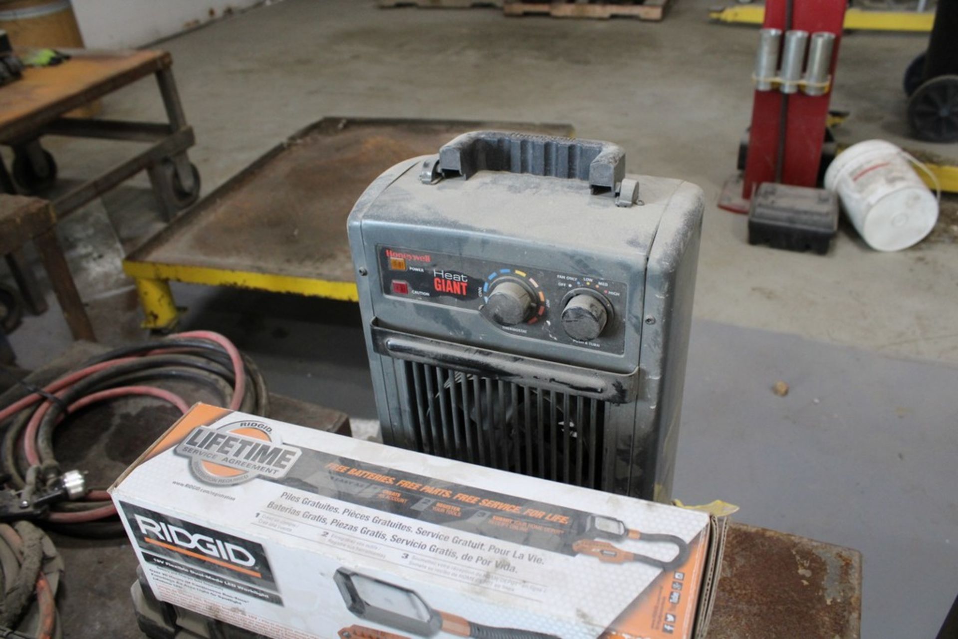 (2) TOOL BOXES, RIDGID LED LIGHT & HEAT GIANT HEATNER - Image 2 of 2