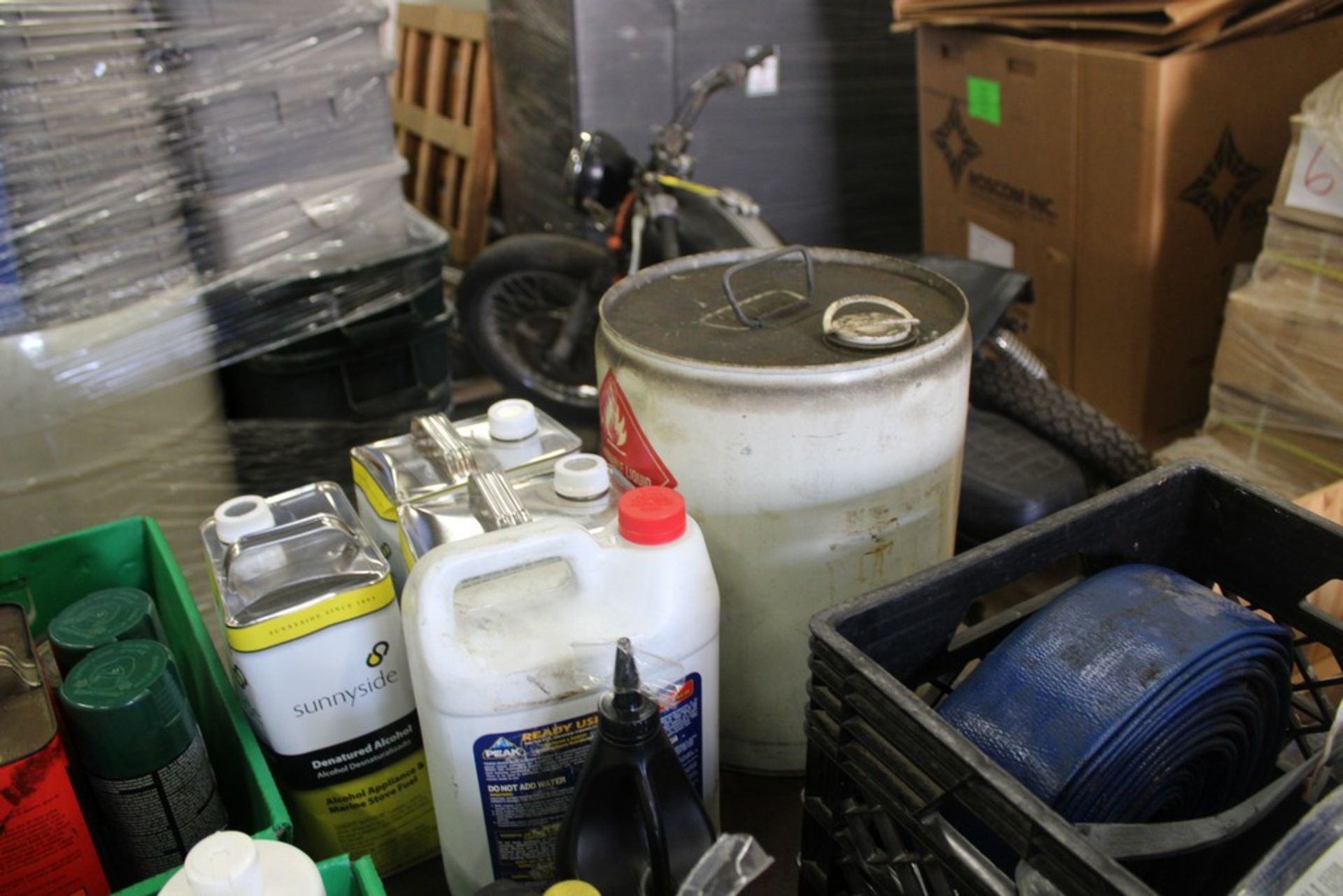 LARGE QTY OF PAINT, CHEMICALS, OILS, ETC ON CART (NO CART) - Image 3 of 5
