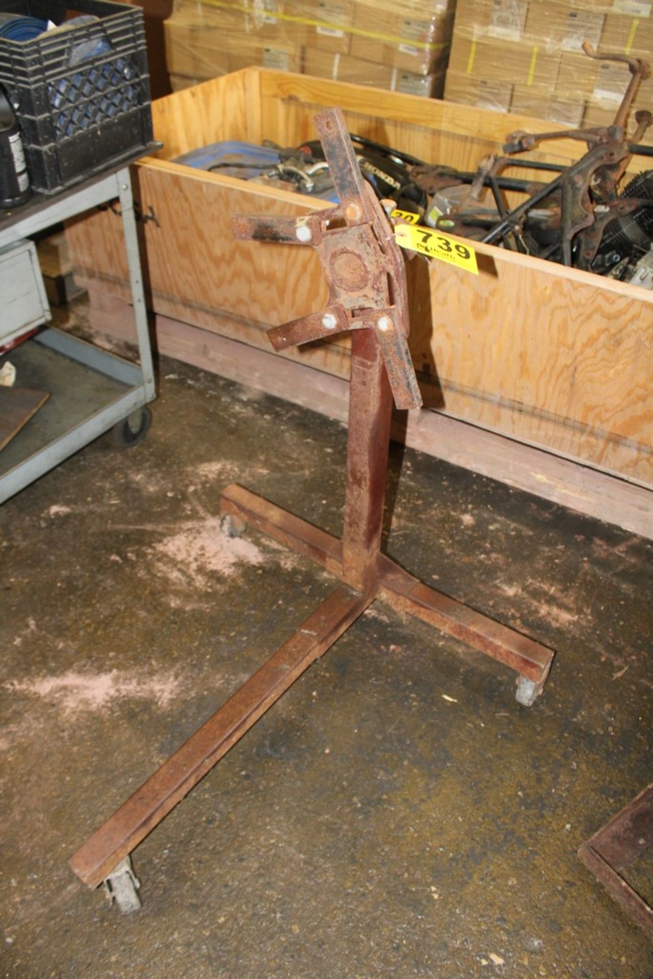 PORTABLE ENGINE STAND