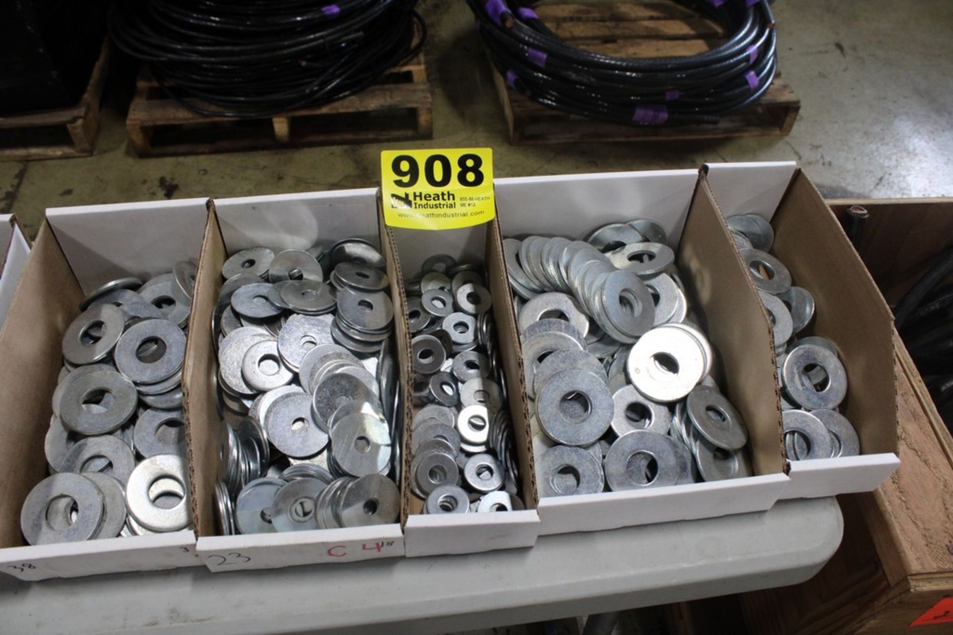 LARGE WASHERS IN (5) BOXES