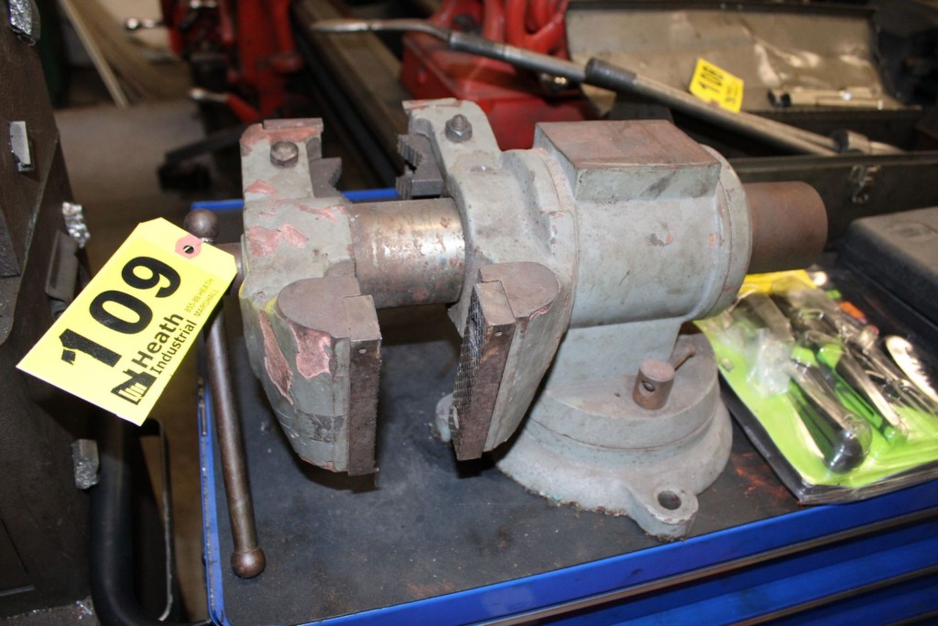 5" SWIVEL BASE BENCH VISE