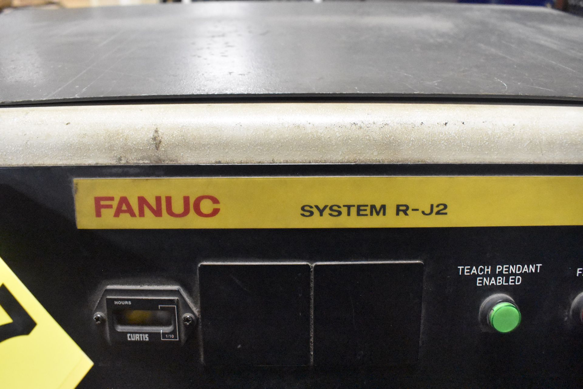 FANUC MODEL ARC MATE 100 , TYPE A05B-1207-B251 S/N R95375882 (1995), WITH FANUC SYSTEM R-J2 - Image 7 of 10