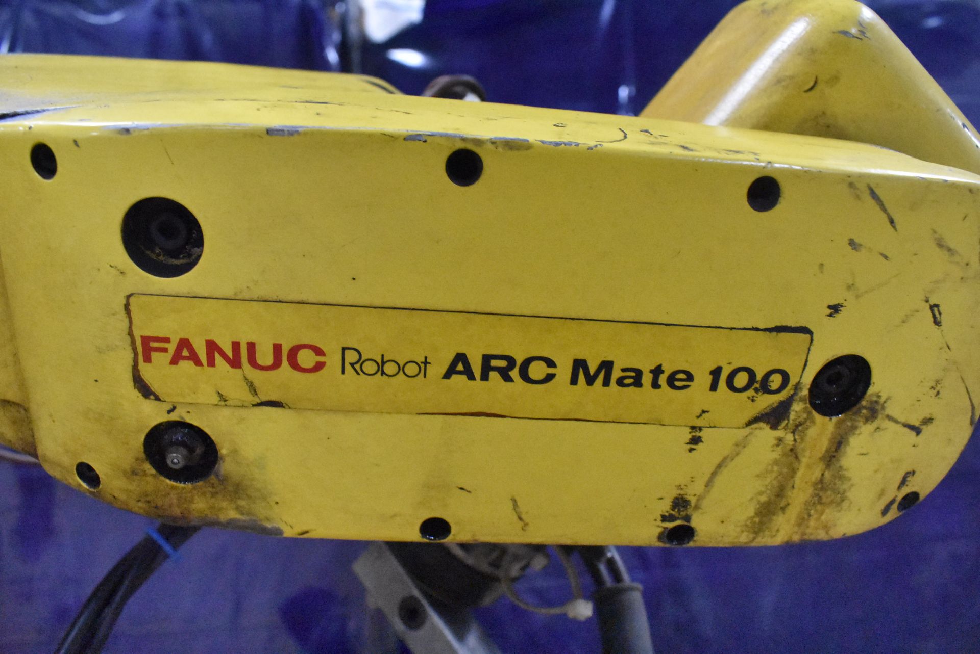 FANUC MODEL ARC MATE 100 , TYPE A05B-1207-B251 S/N R95375882 (1995), WITH FANUC SYSTEM R-J2 - Image 3 of 10