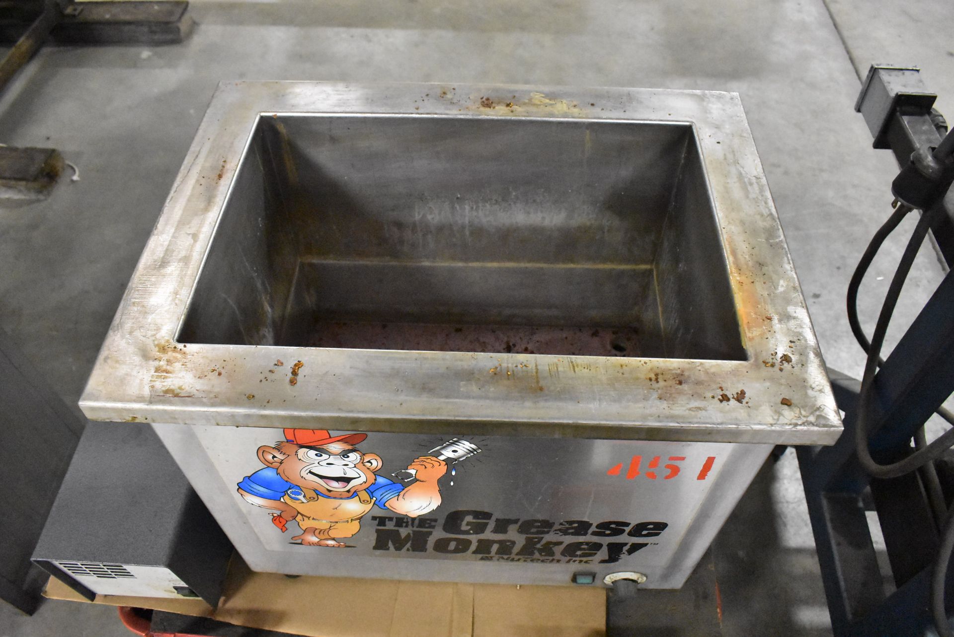 CAE BLACKSTONE ULTRASONICS MODEL HT-1812 ULTRASONIC CLEANER S/N B5D4809-K8D, 120V, WITH MODEL - Image 2 of 7