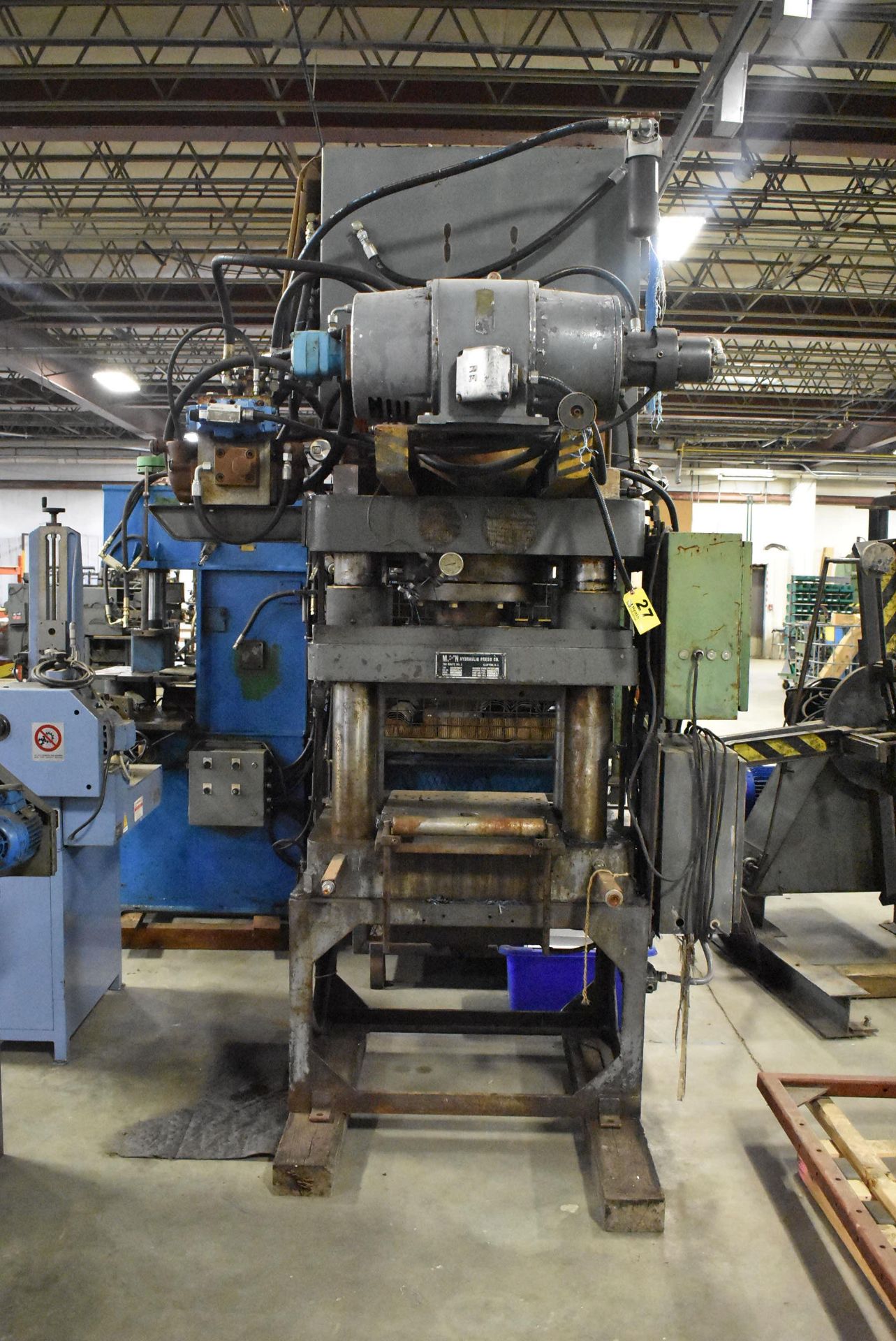 MODERN 150 TON MODEL 1R 4 POST DOWN ACTING HYDRAULIC PRESS, S/N 0917, 20.5Ã¢â‚¬ÂX 8.5Ã¢â‚¬Â