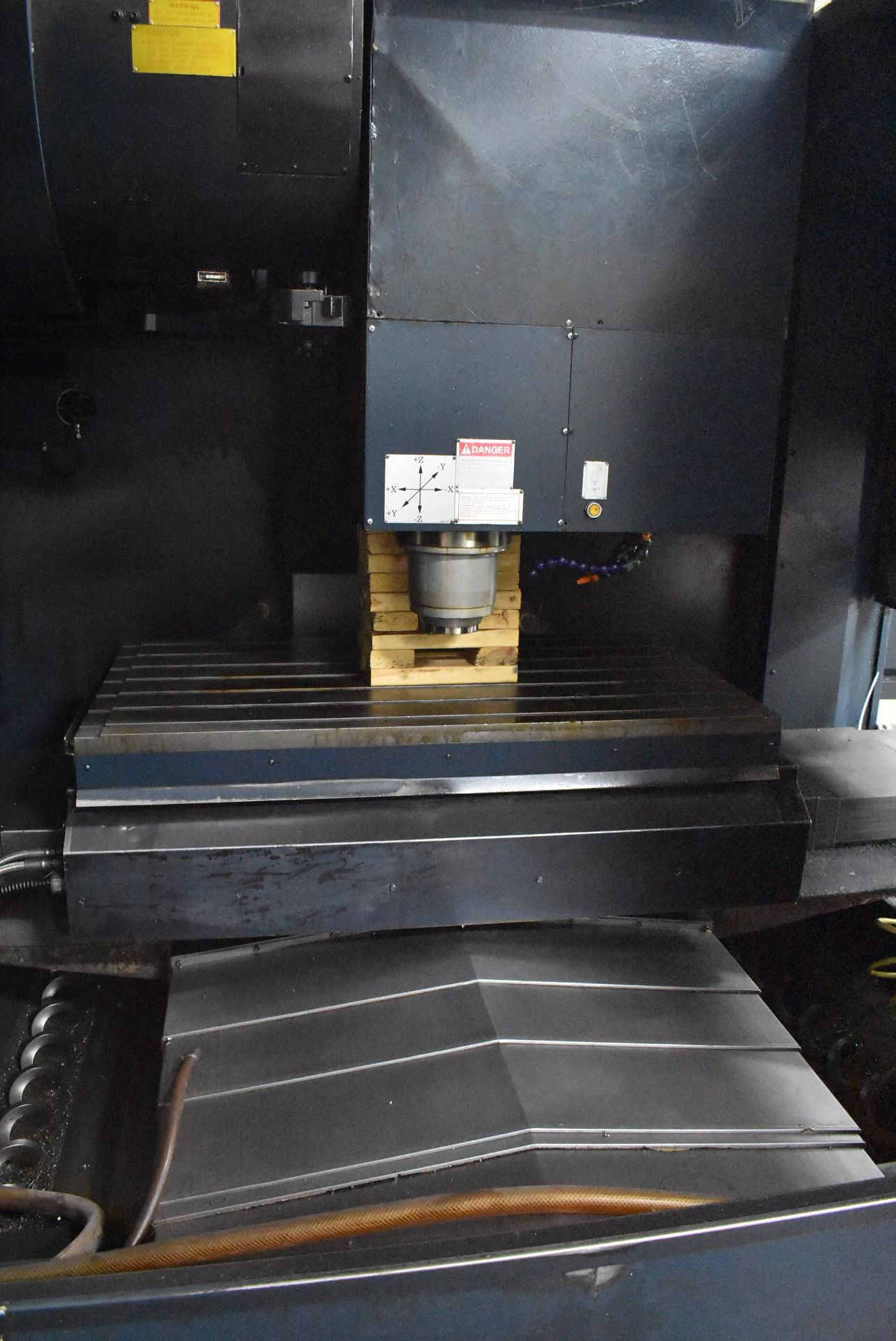 JOHNFORD 3-AXIS MODEL SV-48H CNC VERTICAL MACHINING CENTER, S/N VBD6094 (NEW 2006), 50-TAPER, WITH - Image 5 of 34