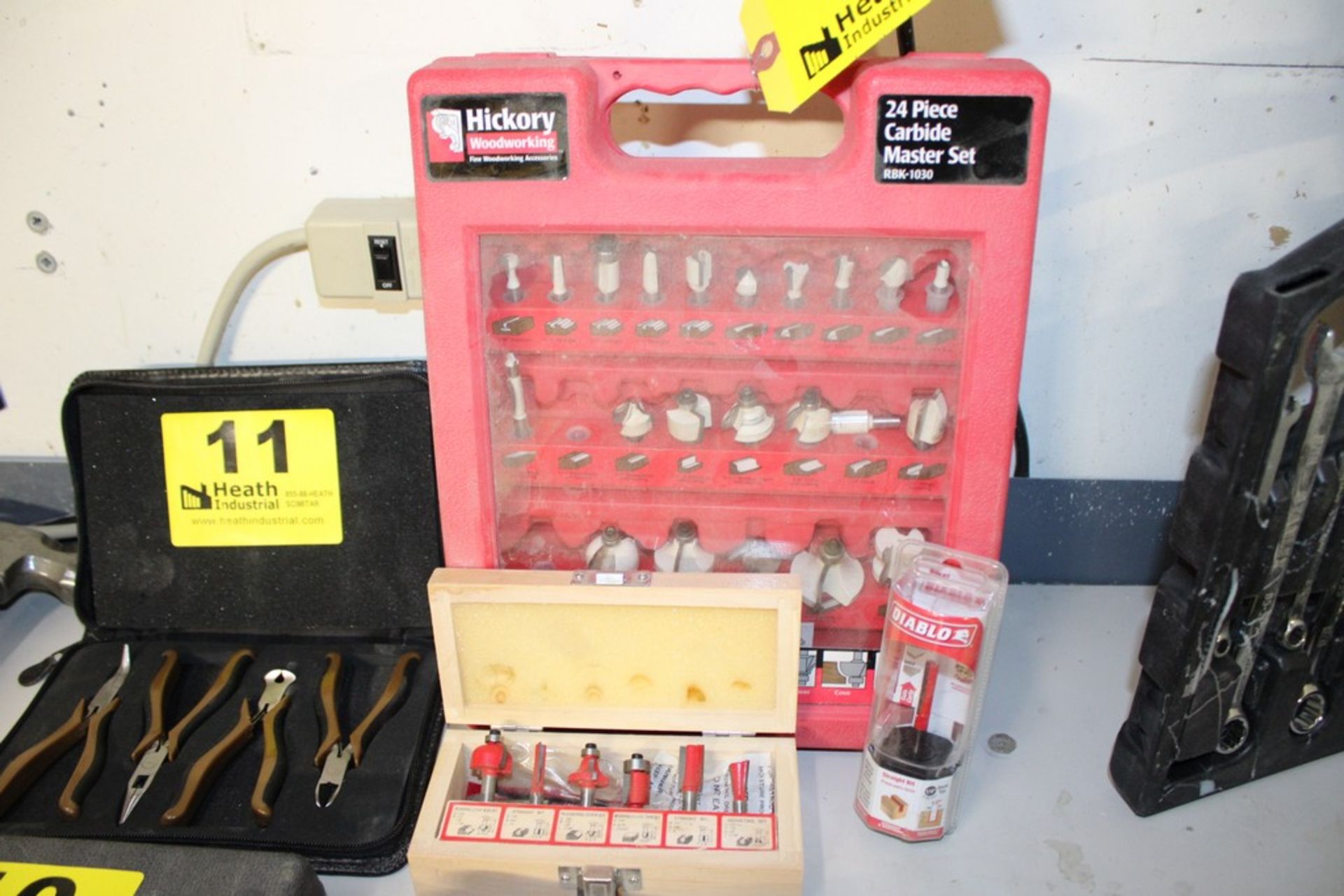 HICKORY 24 PIECE CARBIDE ROUTER BIT SET, MISC. ROUTER BITS