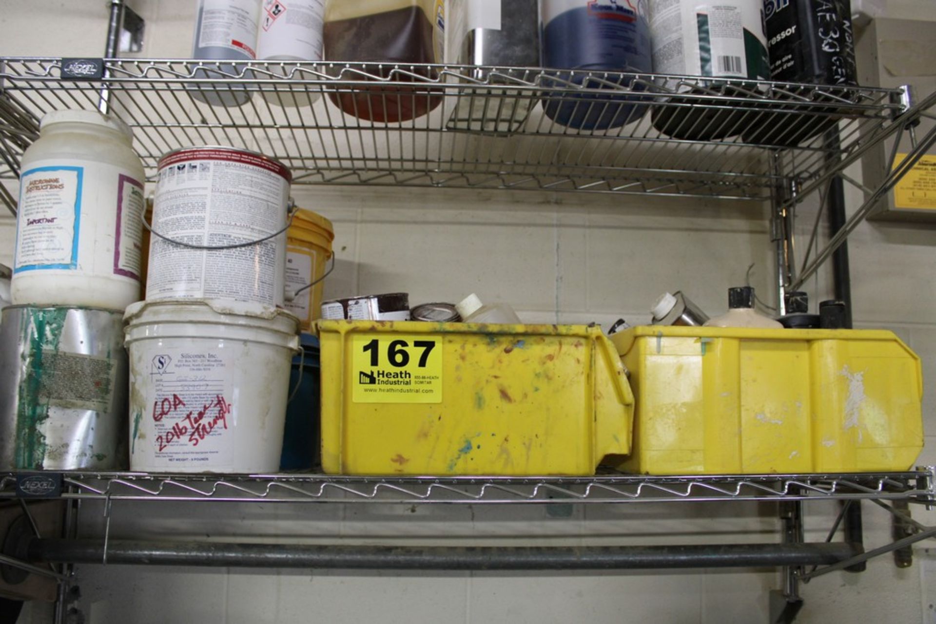 CONTENTS OF SHELVING UNIT: ASSORTED CHEMICALS & FLUIDS - Image 2 of 4