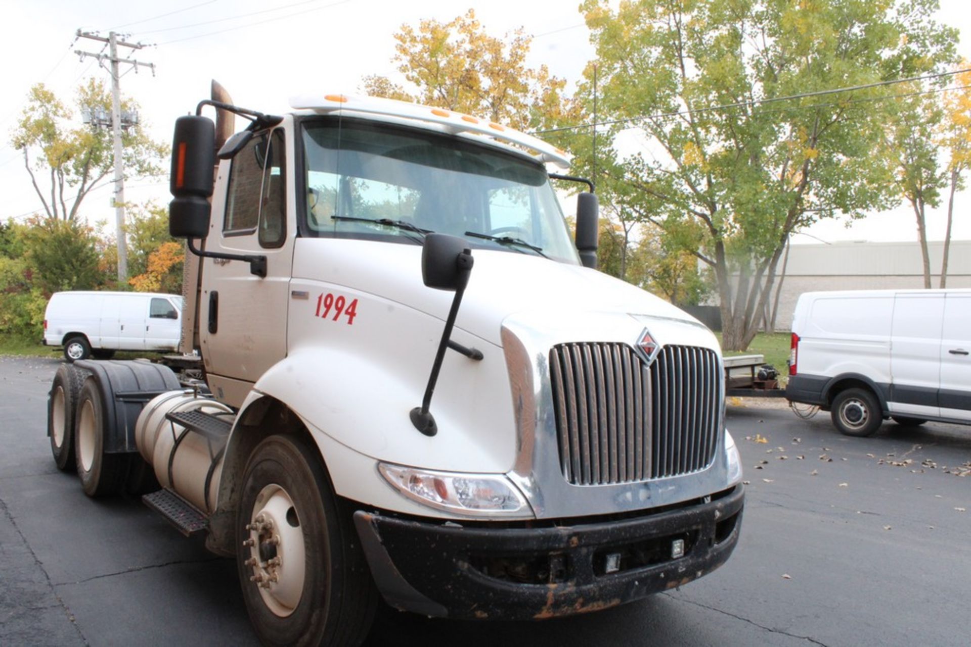 2009 INTERNATIONAL TRANSTAR 8600 TRUCK TRACTOR, DAY CAB, 13.0L L6 DIESEL, WET KIT, VIN - Image 10 of 17