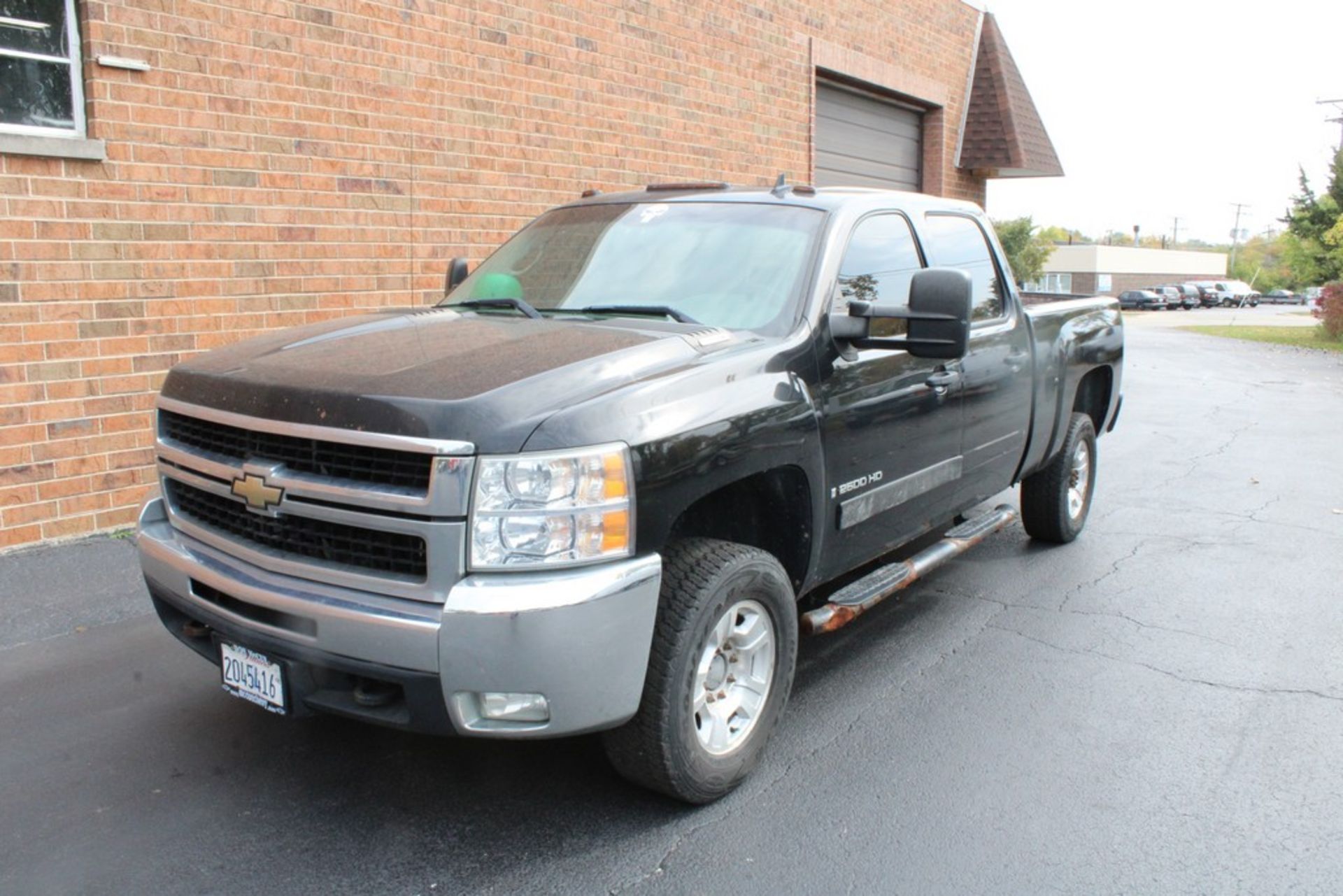 2008 CHEVROLET SILVERADO 2500HD CREW CAB PICKUP TRUCK, 6.6L V8 TURBO DIESEL, VIN - Image 6 of 11