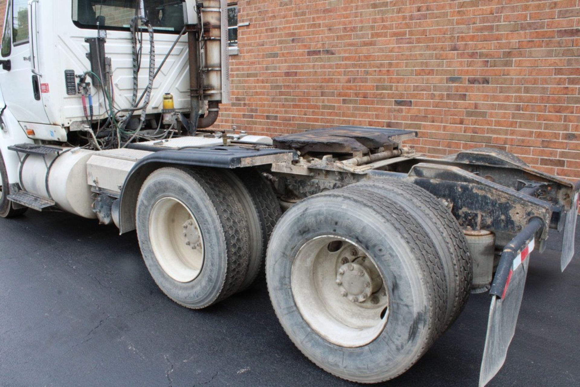 2009 INTERNATIONAL TRANSTAR 8600 TRUCK TRACTOR, DAY CAB, 13.0L L6 DIESEL, WET KIT, VIN - Image 3 of 17