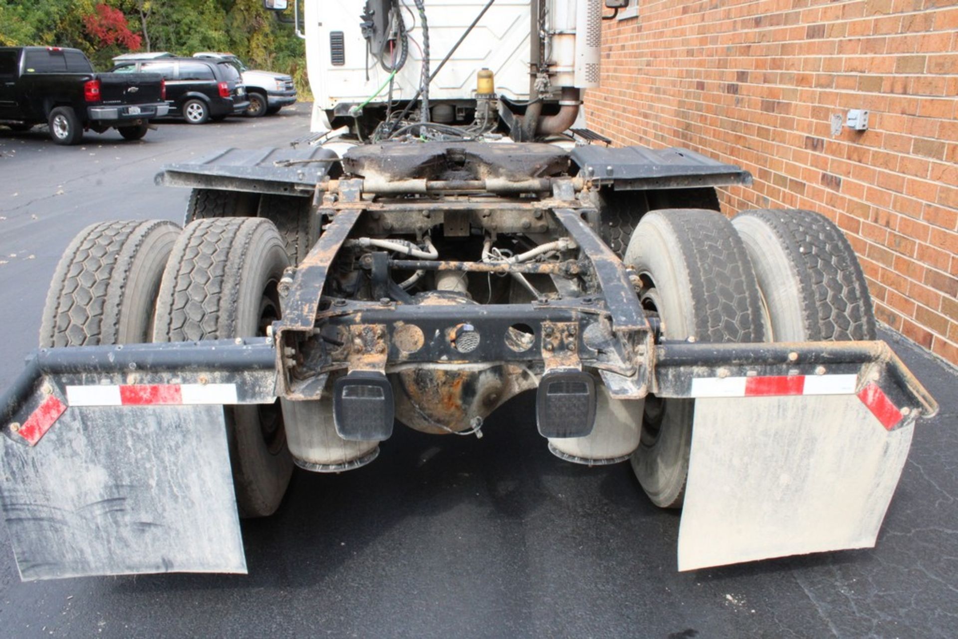 2009 INTERNATIONAL TRANSTAR 8600 TRUCK TRACTOR, DAY CAB, 13.0L L6 DIESEL, WET KIT, VIN - Image 5 of 19