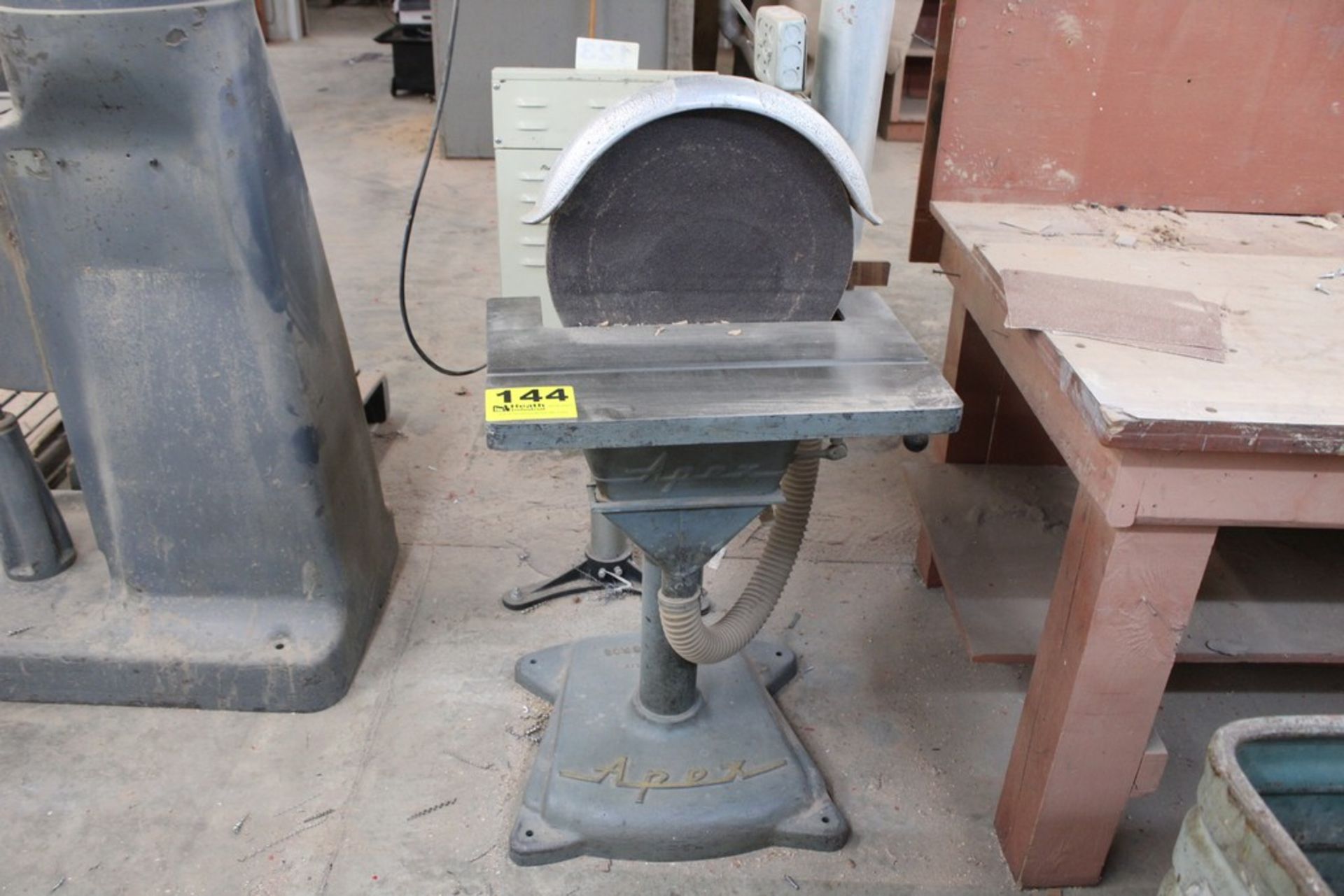 APEX 16" DISC SANDER