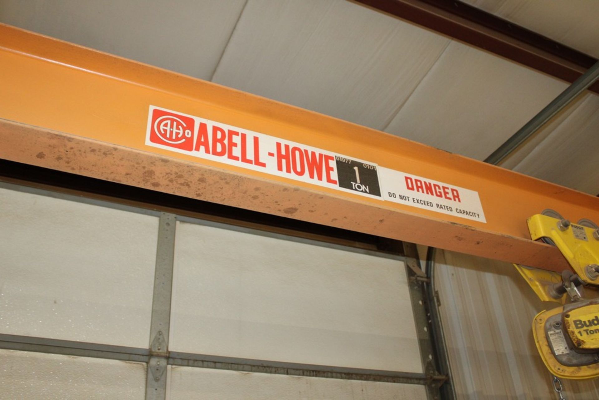 ABELL-HOWE 1 TON JIB CRANE WITH 11â€™ ARM, BUDGIT 1 TON CHAIN FALL - Image 2 of 4