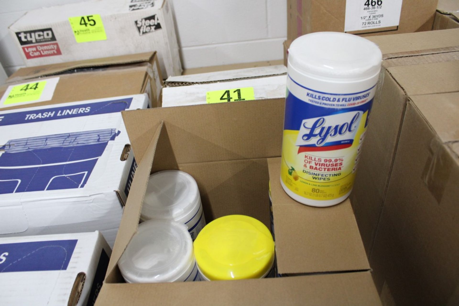 (2) BOXES OF ASSORTED LYSOL & ZEP DISINFECTANT WIPES & COMET DEODERIZING CLEANER - Image 3 of 3