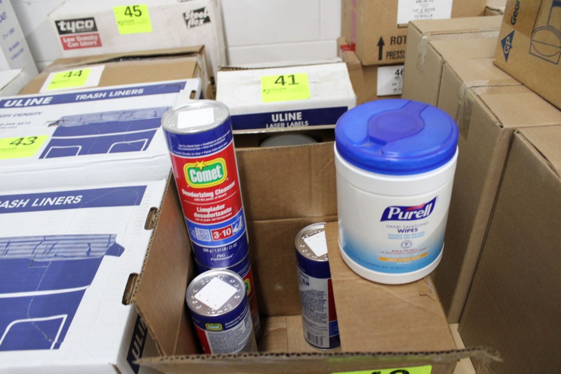 (2) BOXES OF ASSORTED LYSOL & ZEP DISINFECTANT WIPES & COMET DEODERIZING CLEANER - Image 2 of 3