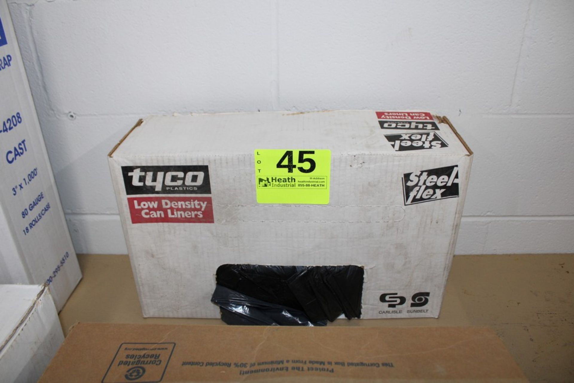(1) CASE TYCO STEELFLEX LOW DENSITY BLACK 12-16 GALLON CAN LINERS .30 MIL (1000) PER CASE