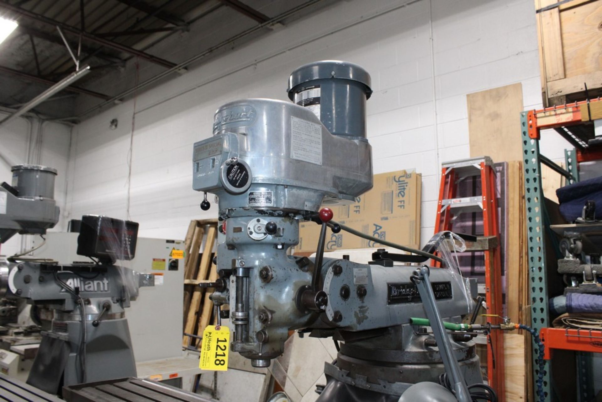 BRIDGEPORT 2 HP MODEL SERIES II SPECIAL VARIABLE SPEED RAM TYPE VERTICAL MILL, S/N 4922S, 58â€ - Image 3 of 10