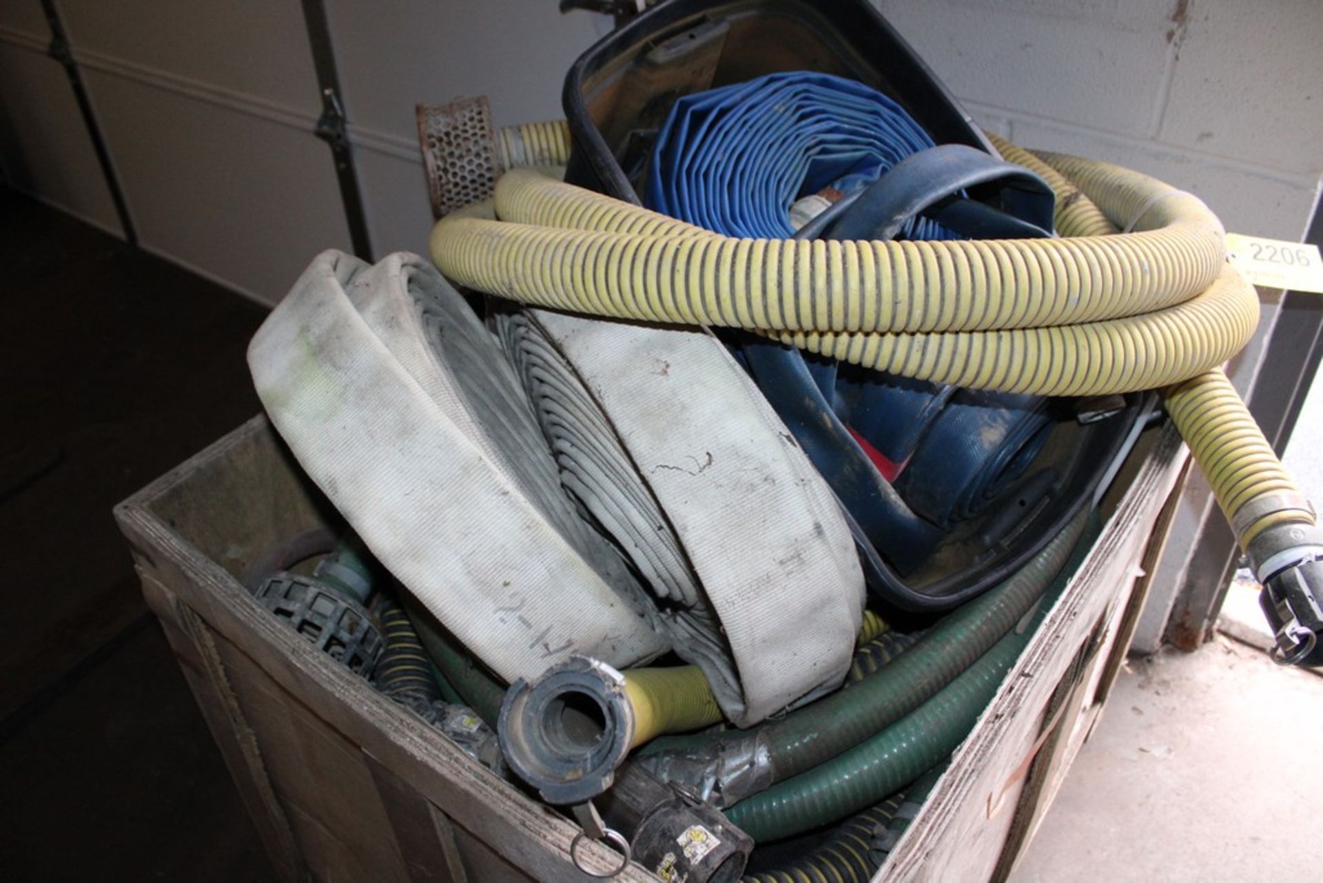 ASSORTED TRASH PUMP HOSE IN CRATE - Image 2 of 2