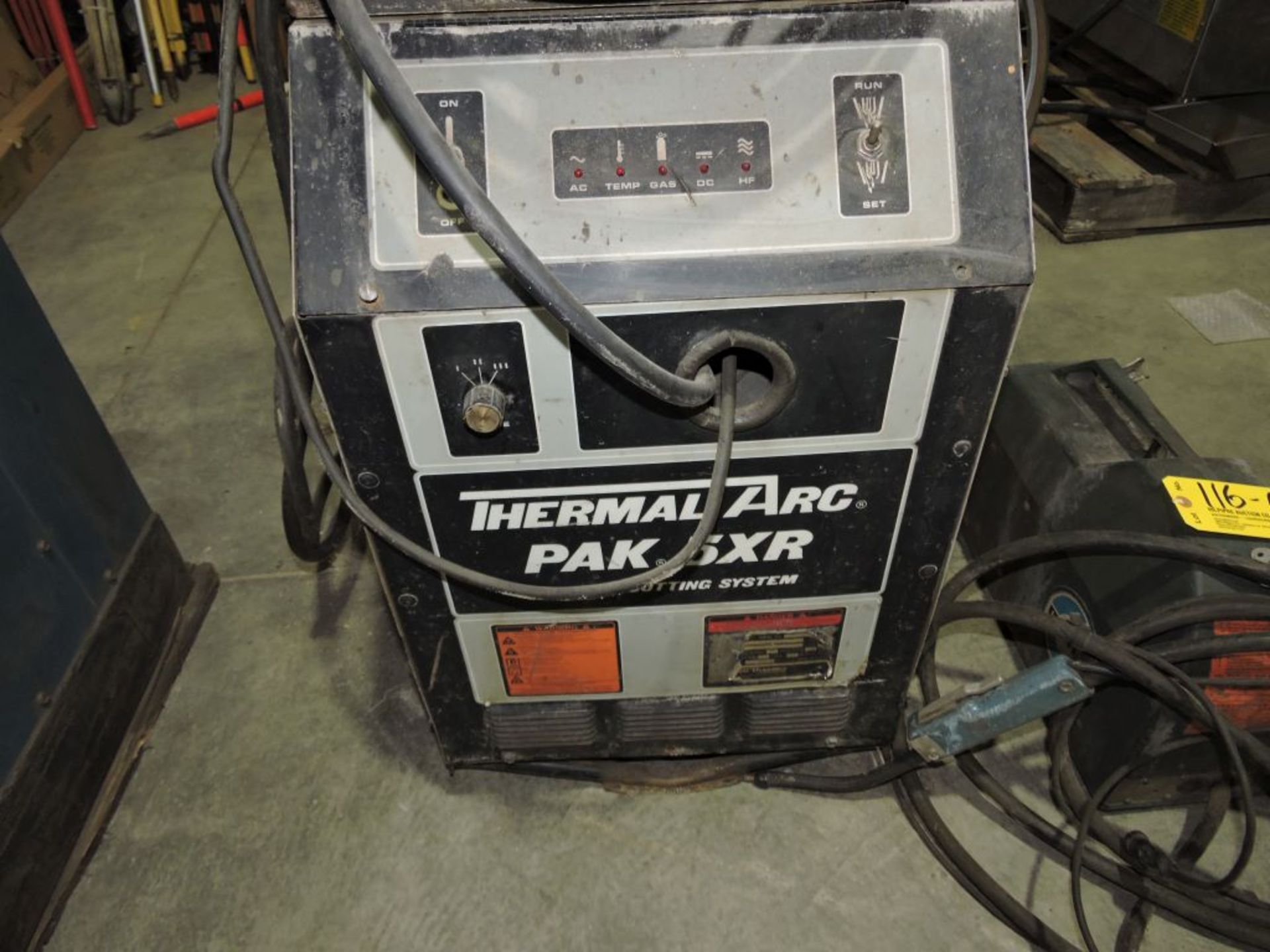 Portable Thermal Arc Pak 5XR plasma cutter, sn Y52008a.