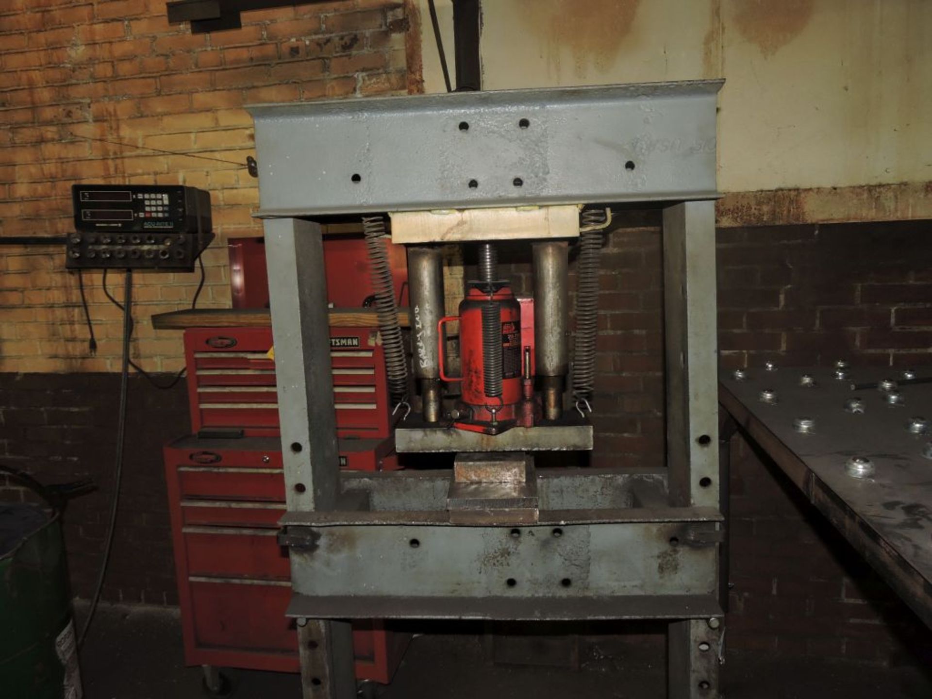 H-frame hydraulic press, 20 T.