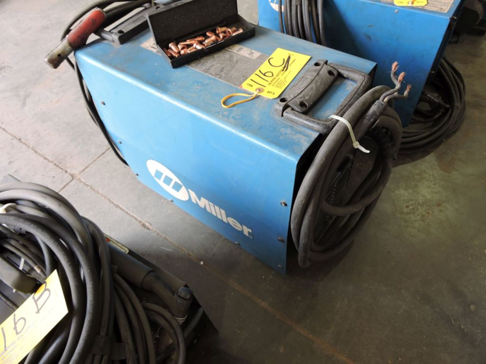 Miller spectrum 2050 DC plasma cutter, sn LC549943, w/automatic line, w/plasma tips.