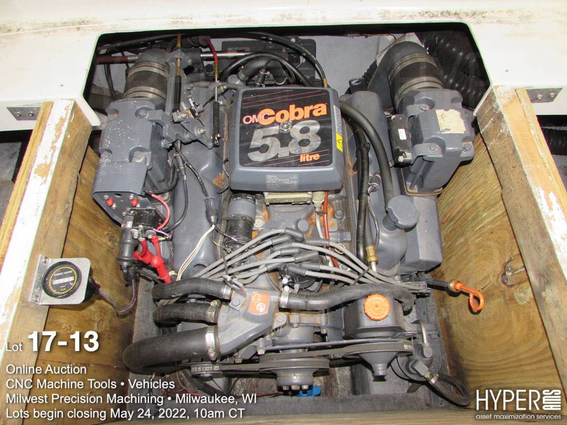 1991 20' Four Winns model: 200 Candia fiberglass deck boat, OMC Cobra 5.8 litre I/O Drive engine, en - Image 13 of 32