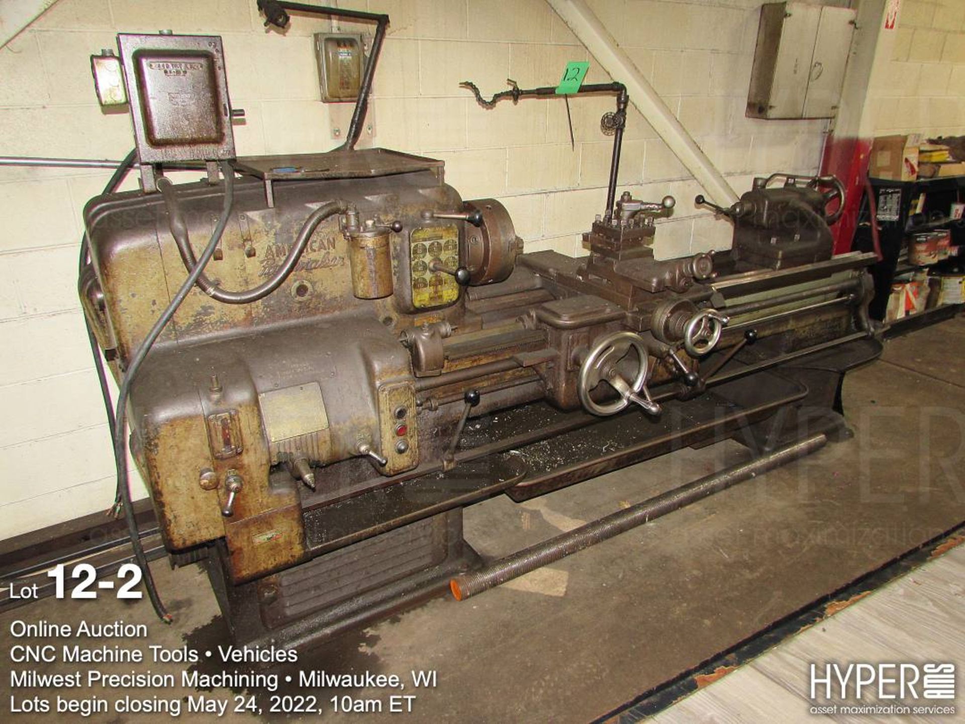 American 20" x 72" (est.) Pacemaker engine lathe, 10 inch diameter 3 jaw chuck, 1 3/4 inch through s - Image 2 of 10