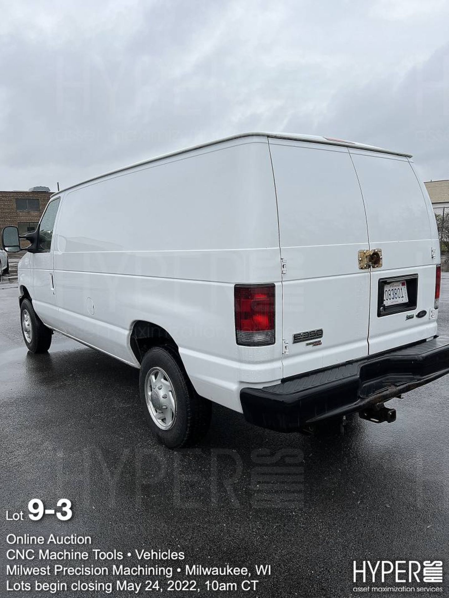 2011 Ford Econoline E-350 Super Duty van, 5.4L V-8 gasoline engine, 207250 miles - Image 3 of 18