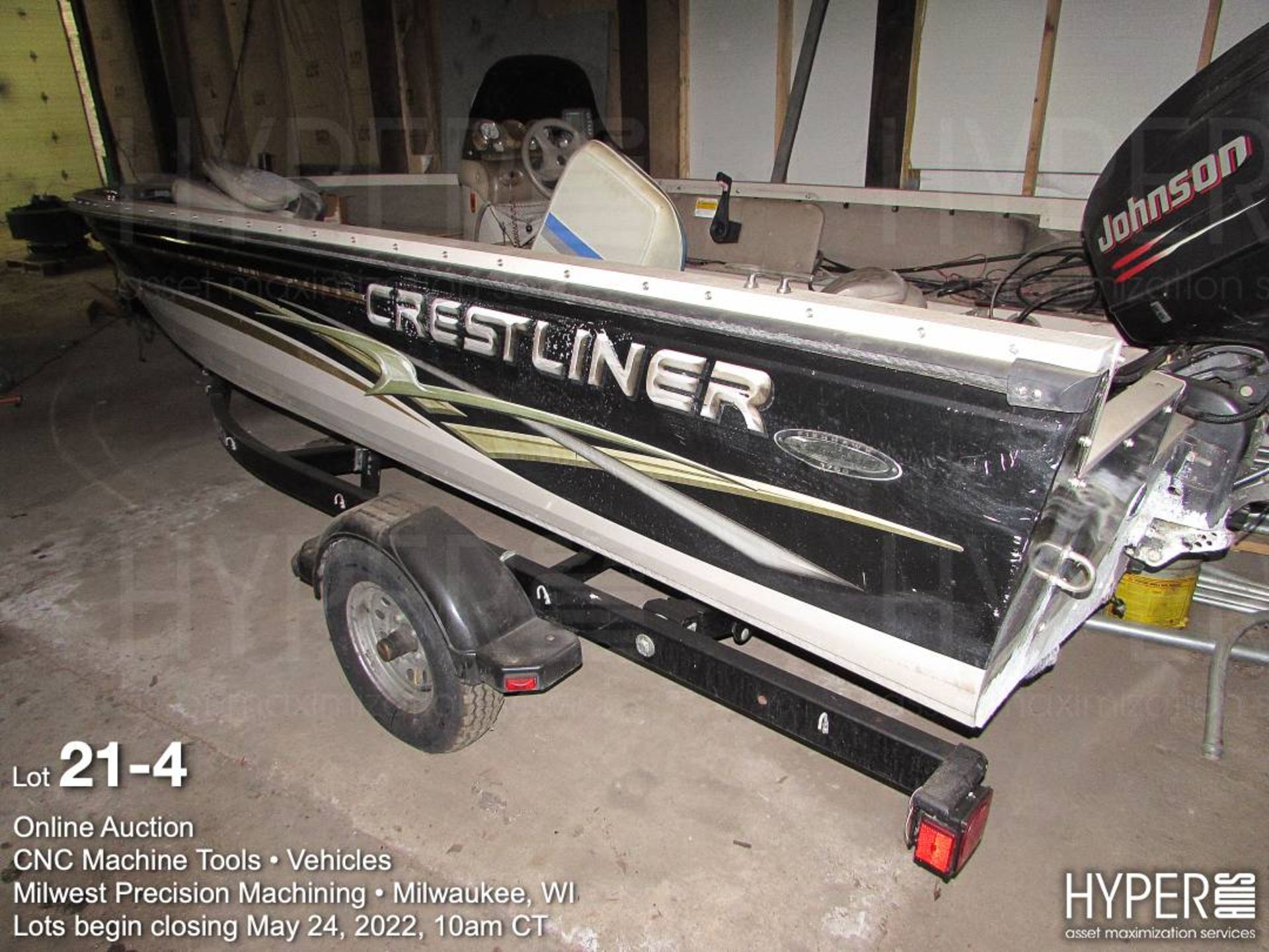 2003 17' Crestliner model: 1750FH aluminum fishing boat, with a Johnson 90-HP Engine, Lowrance X5I f - Image 4 of 38