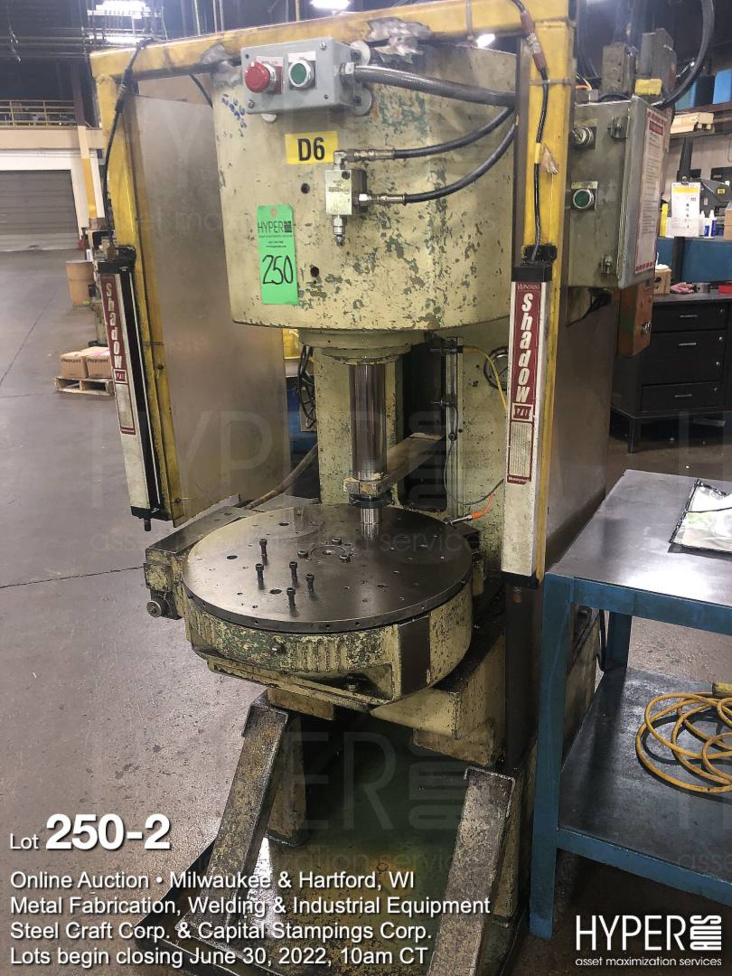 Hydraulic Press - Image 2 of 11