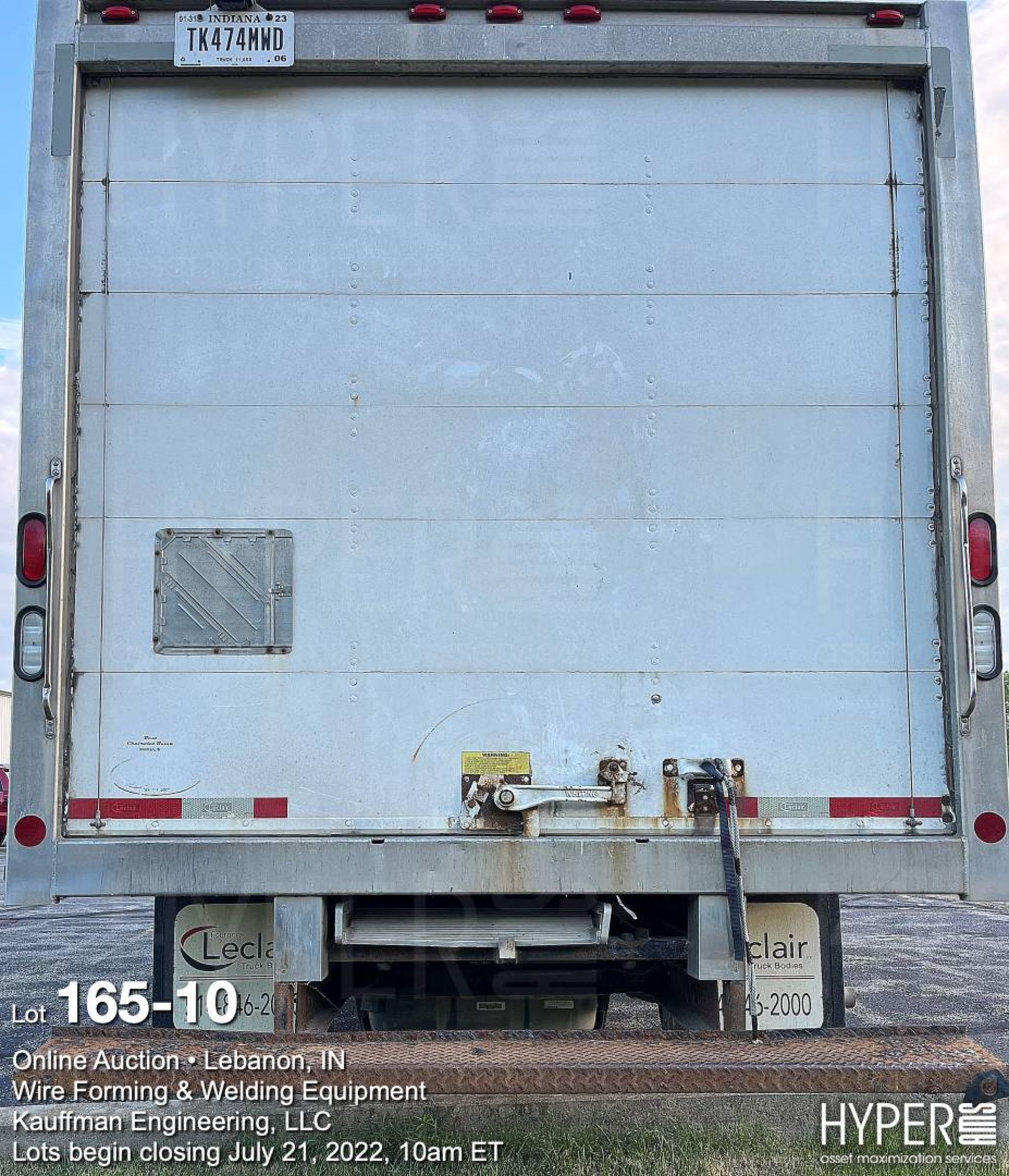 2012 Ford E-450 utility box truck - AS IS - BLOWN MOTOR - NO TITLE - PARTS ONLY - Image 10 of 14