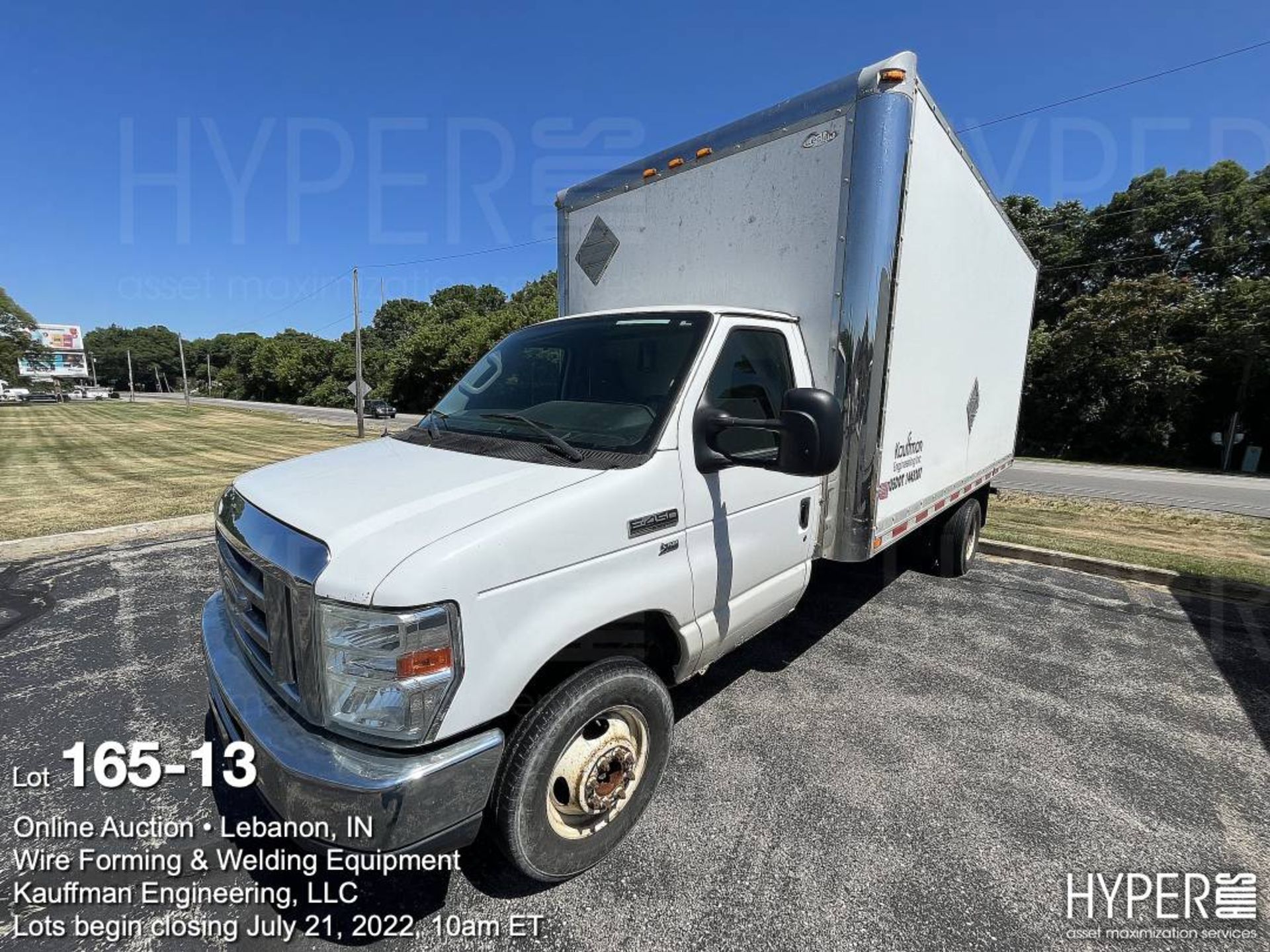 2012 Ford E-450 utility box truck - AS IS - BLOWN MOTOR - NO TITLE - PARTS ONLY - Image 13 of 14